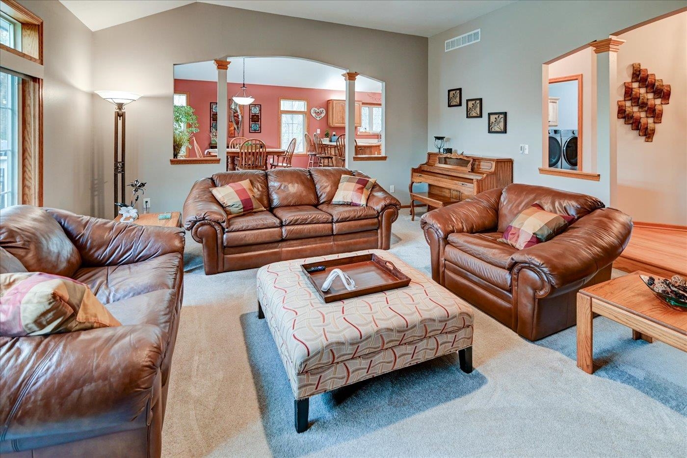 1958 Hillcrest Drive