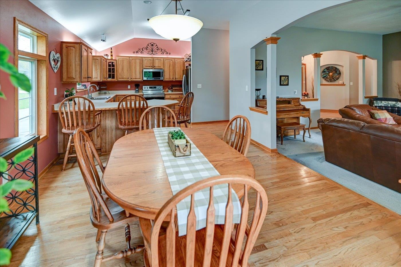 1958 Hillcrest Drive