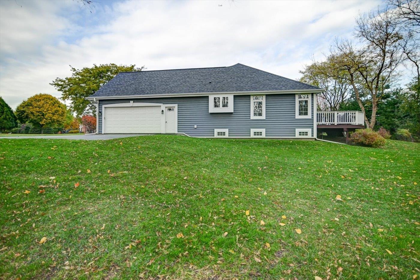 1958 Hillcrest Drive