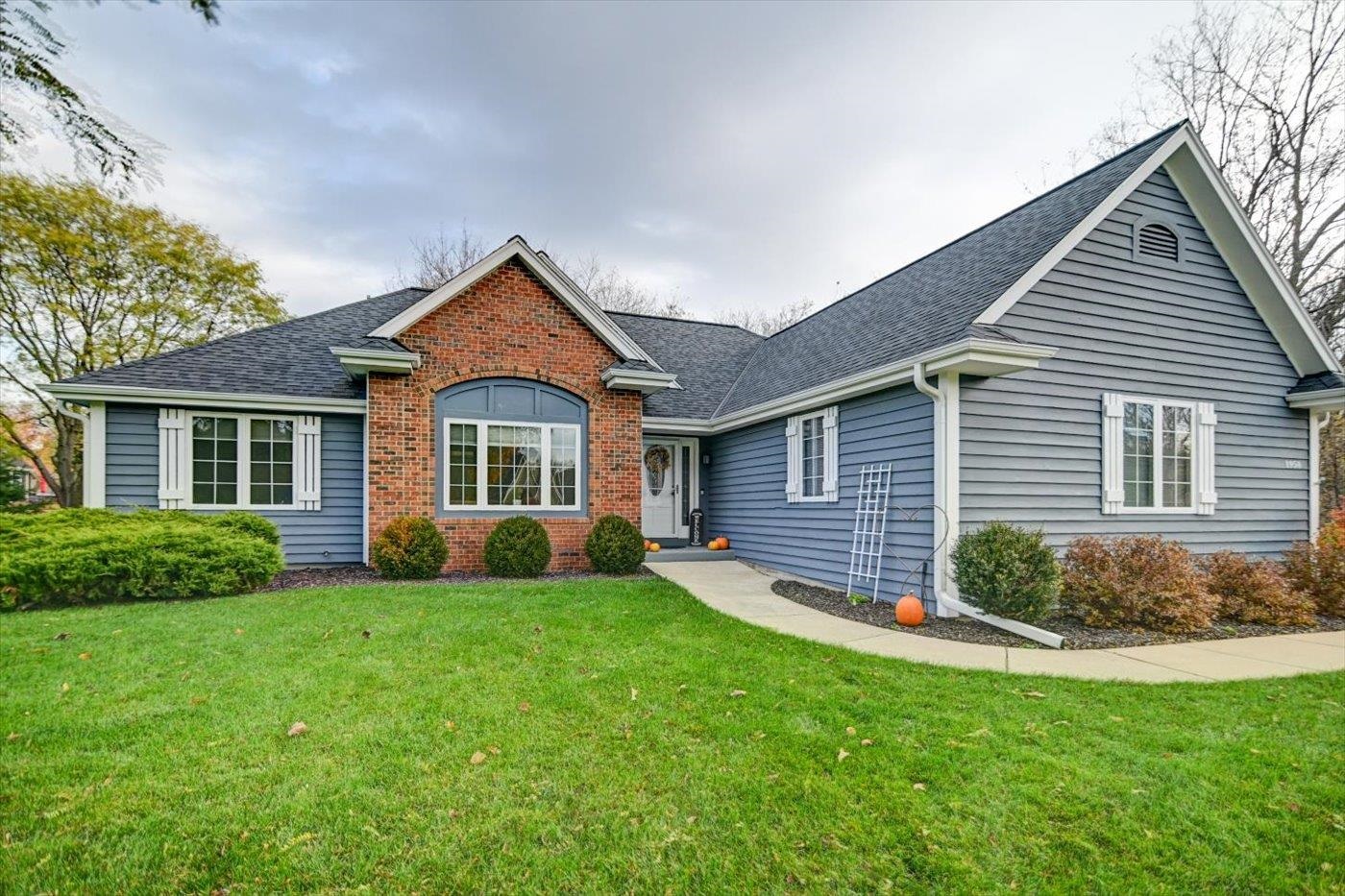 1958 Hillcrest Drive