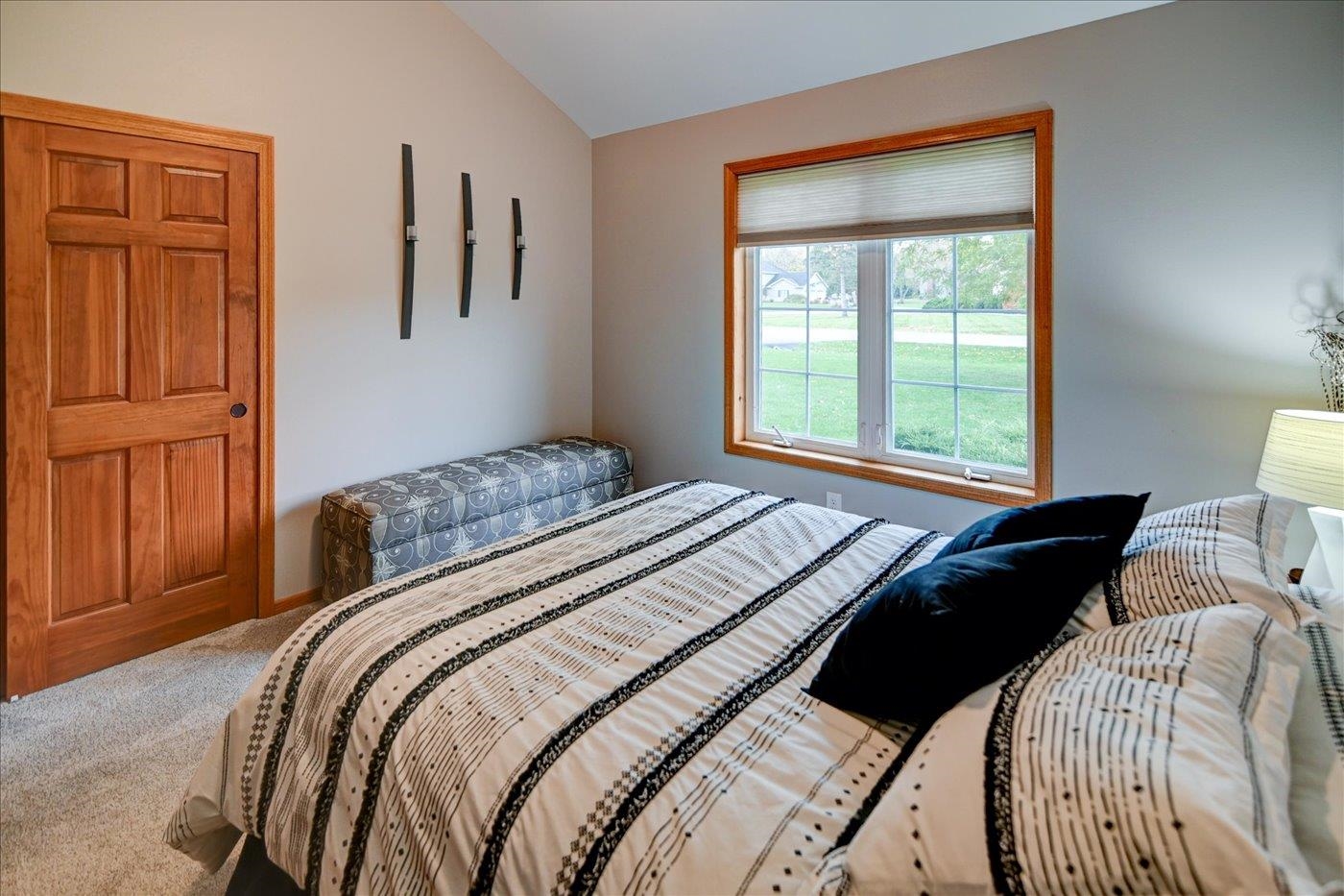 1958 Hillcrest Drive