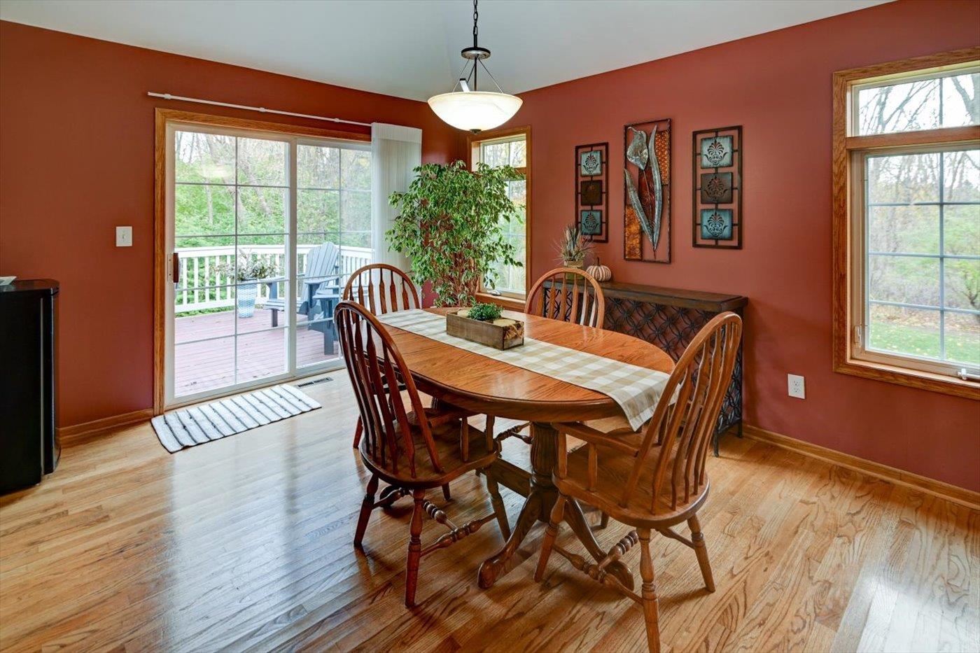 1958 Hillcrest Drive