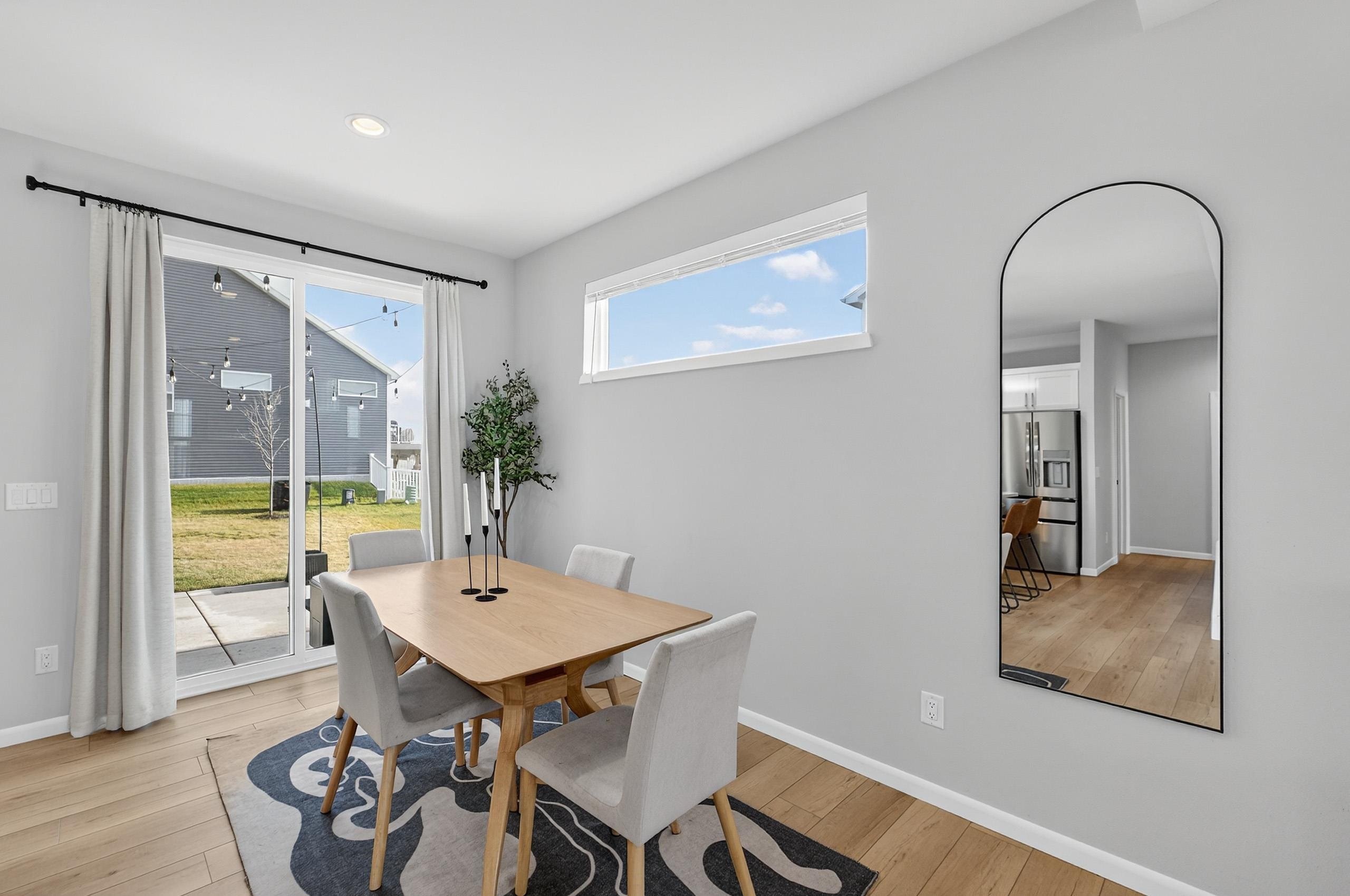 463 Crusader Point
