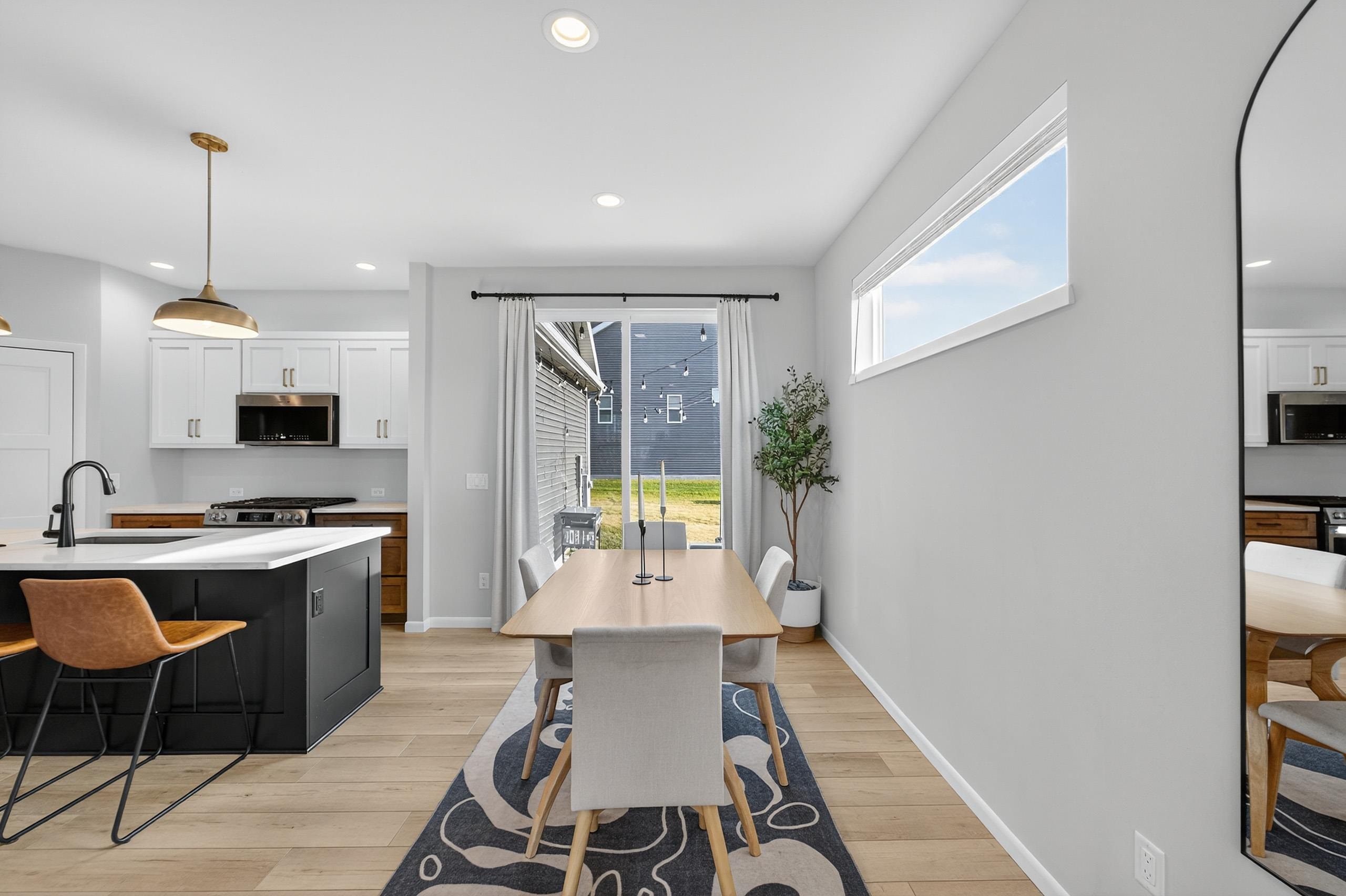 463 Crusader Point