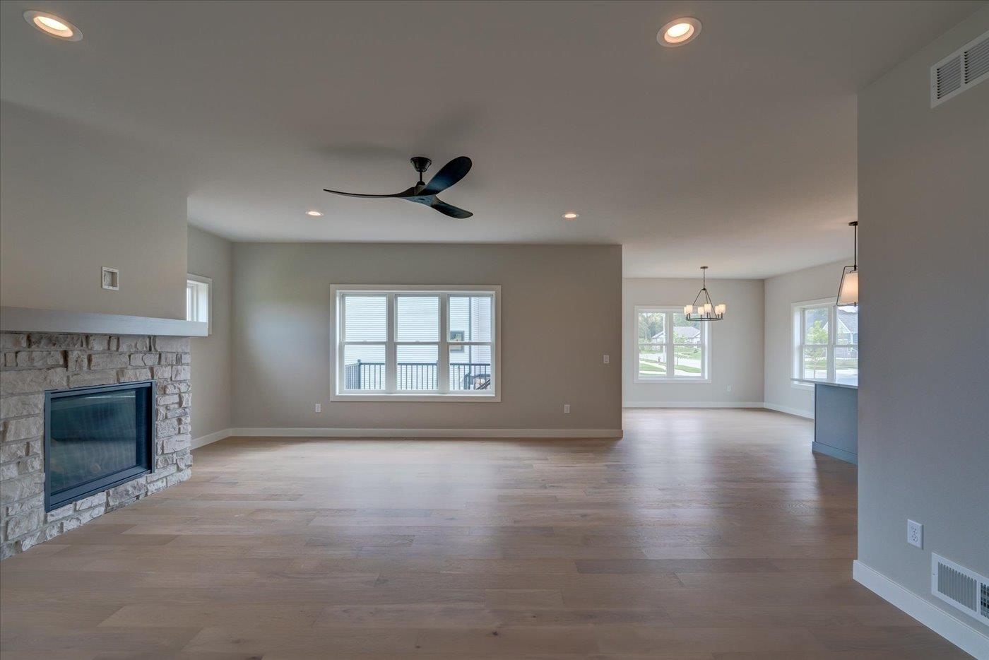 1257 Windrift Way