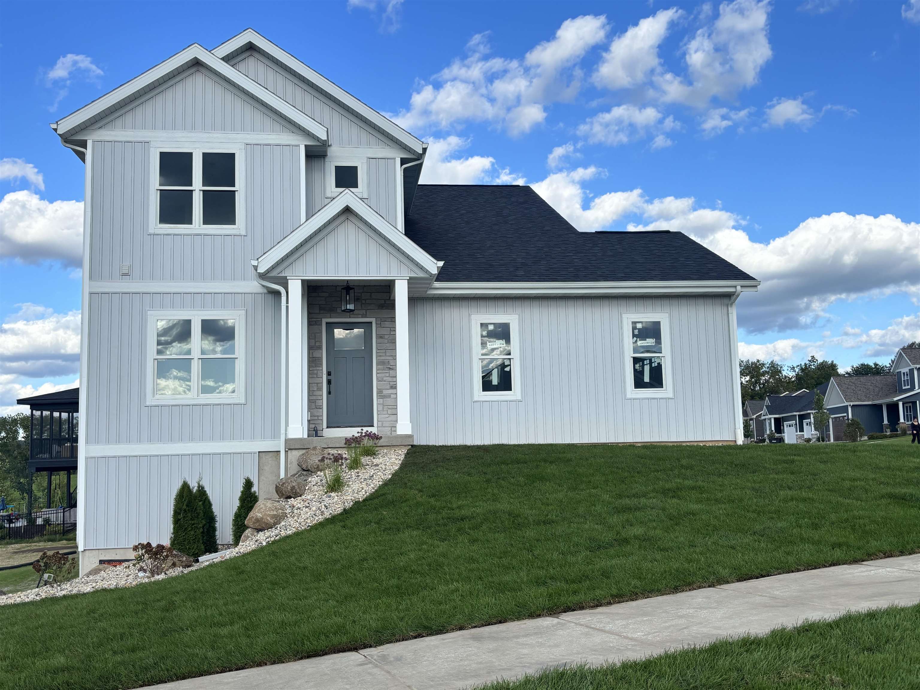 1257 Windrift Way