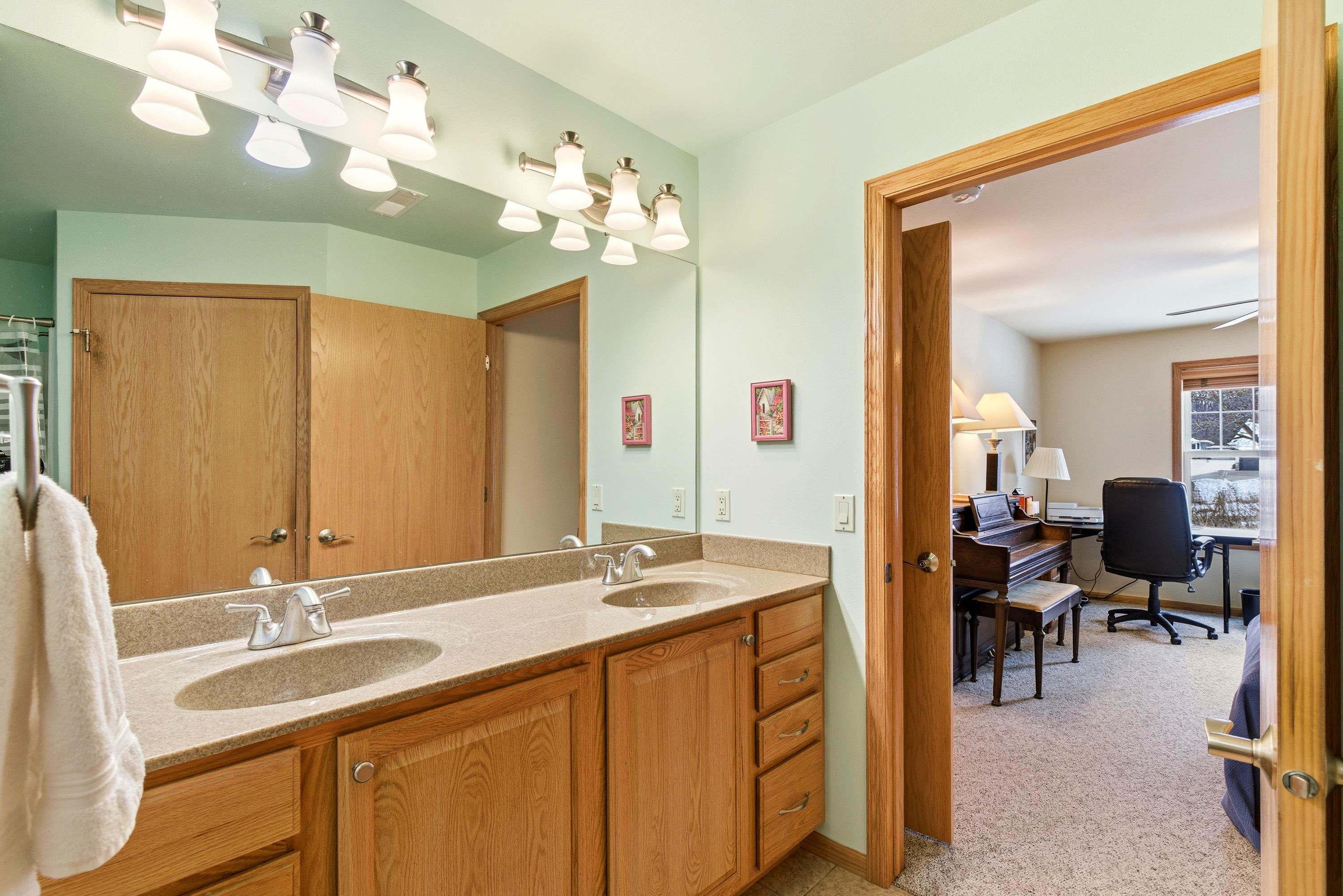 45 Corner Stone Way 48