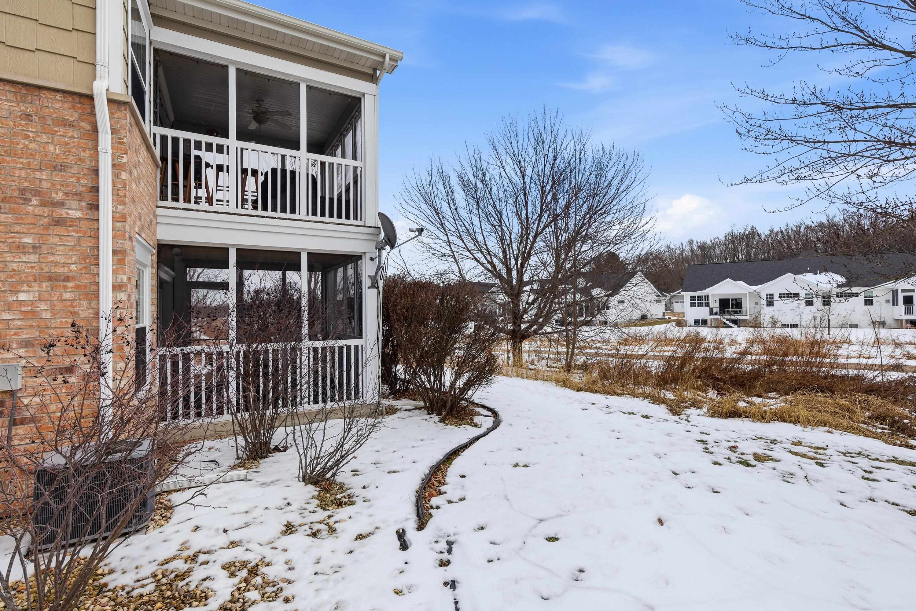 45 Corner Stone Way 48