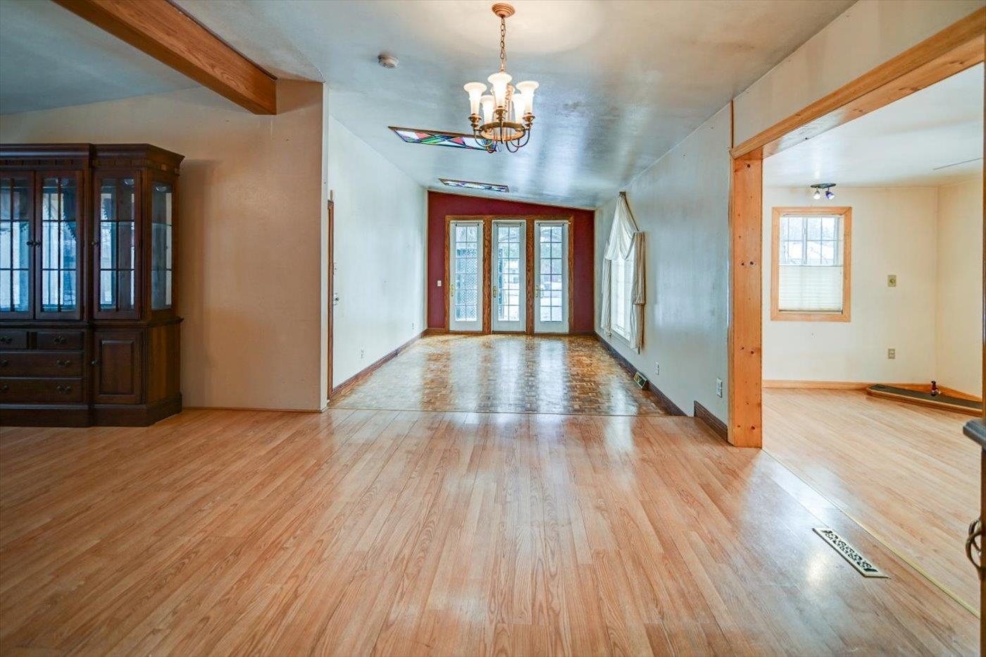 2102 Manor Green Drive