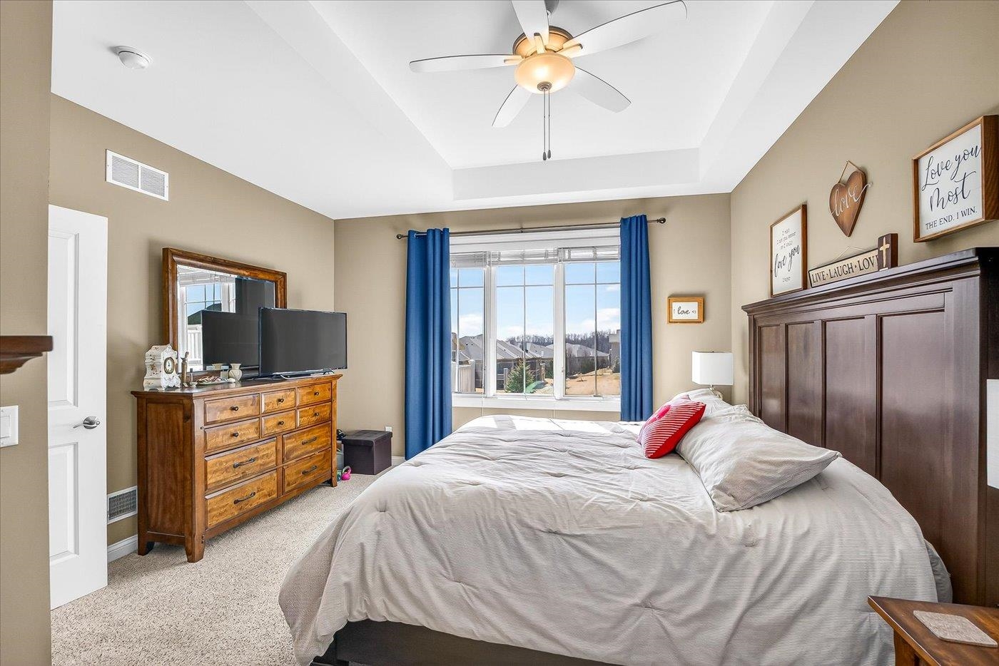 9013 Royal Oaks Circle