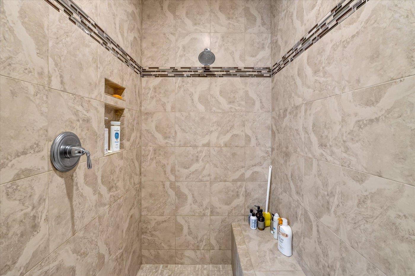 9013 Royal Oaks Circle