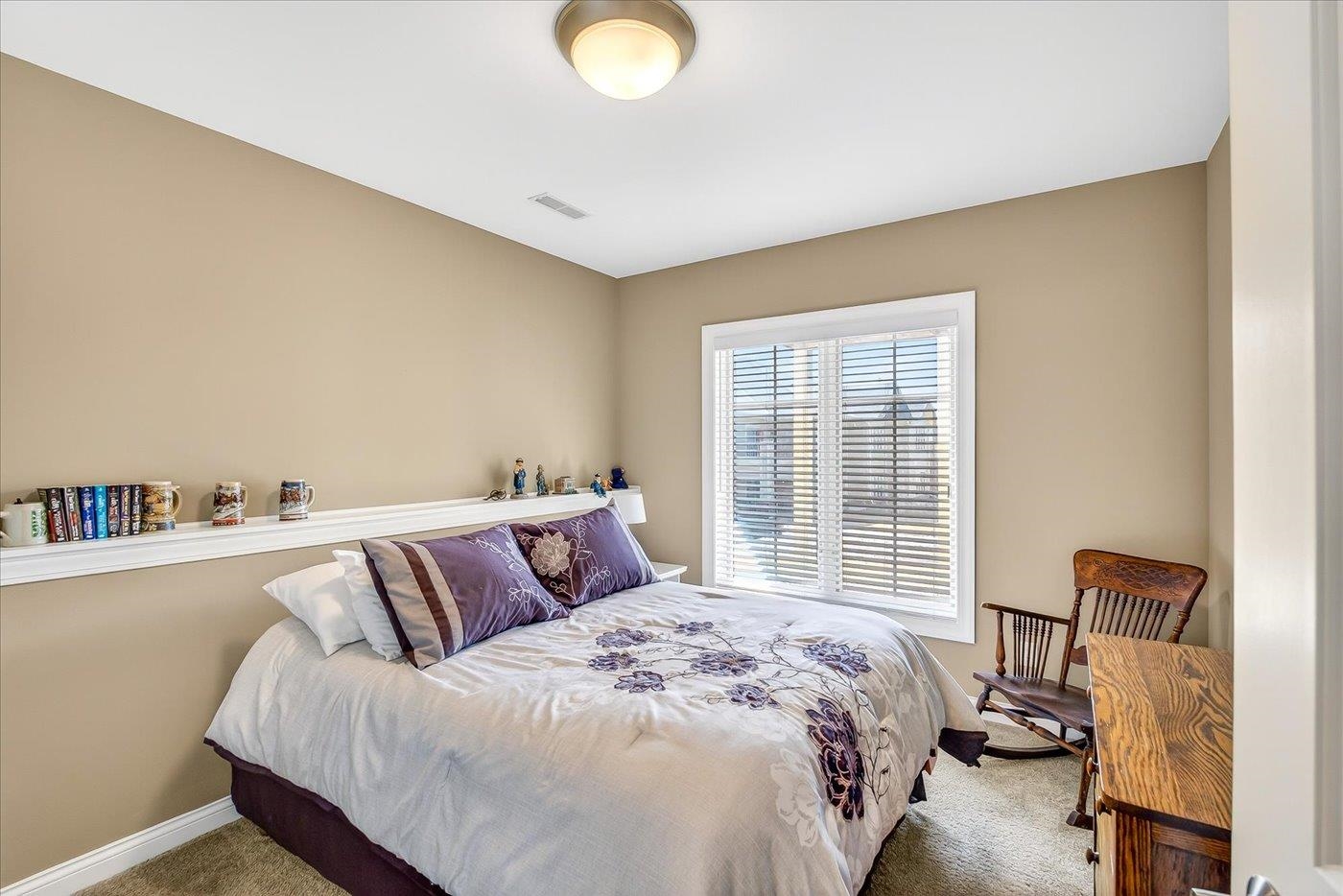 9013 Royal Oaks Circle