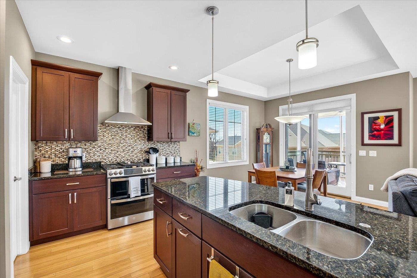 9013 Royal Oaks Circle