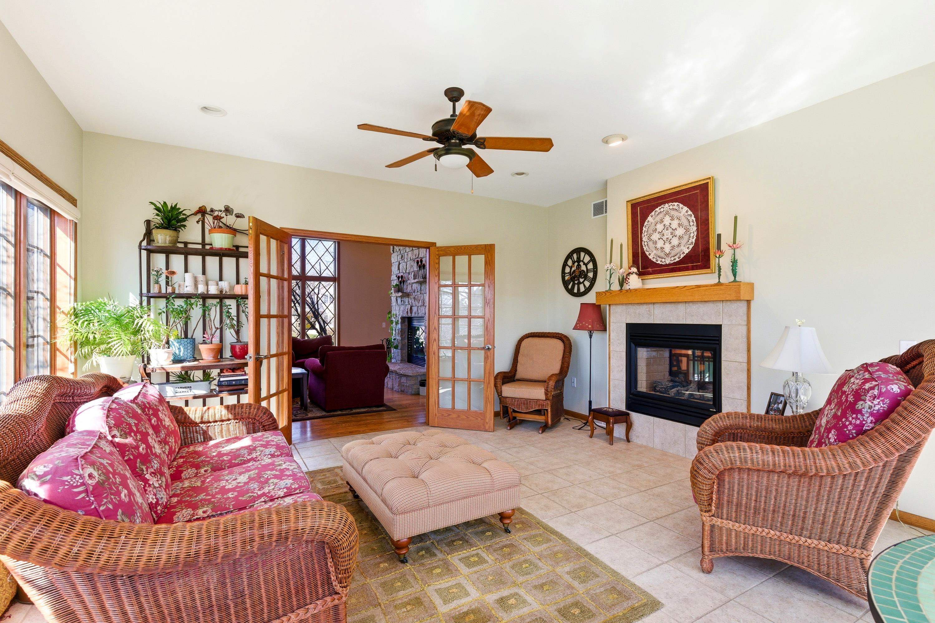 1005 Stonebriar Drive