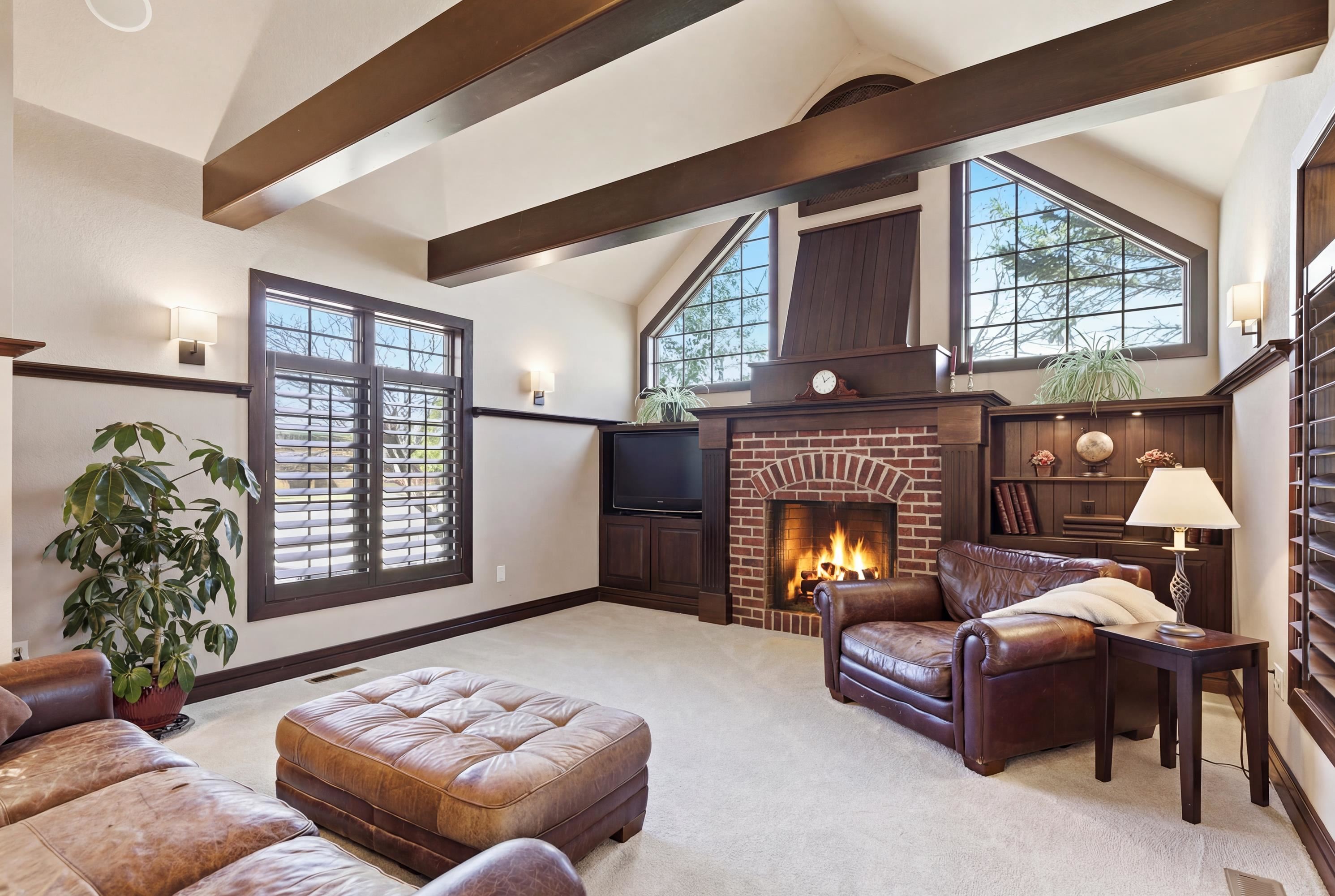 1005 Stonebriar Drive