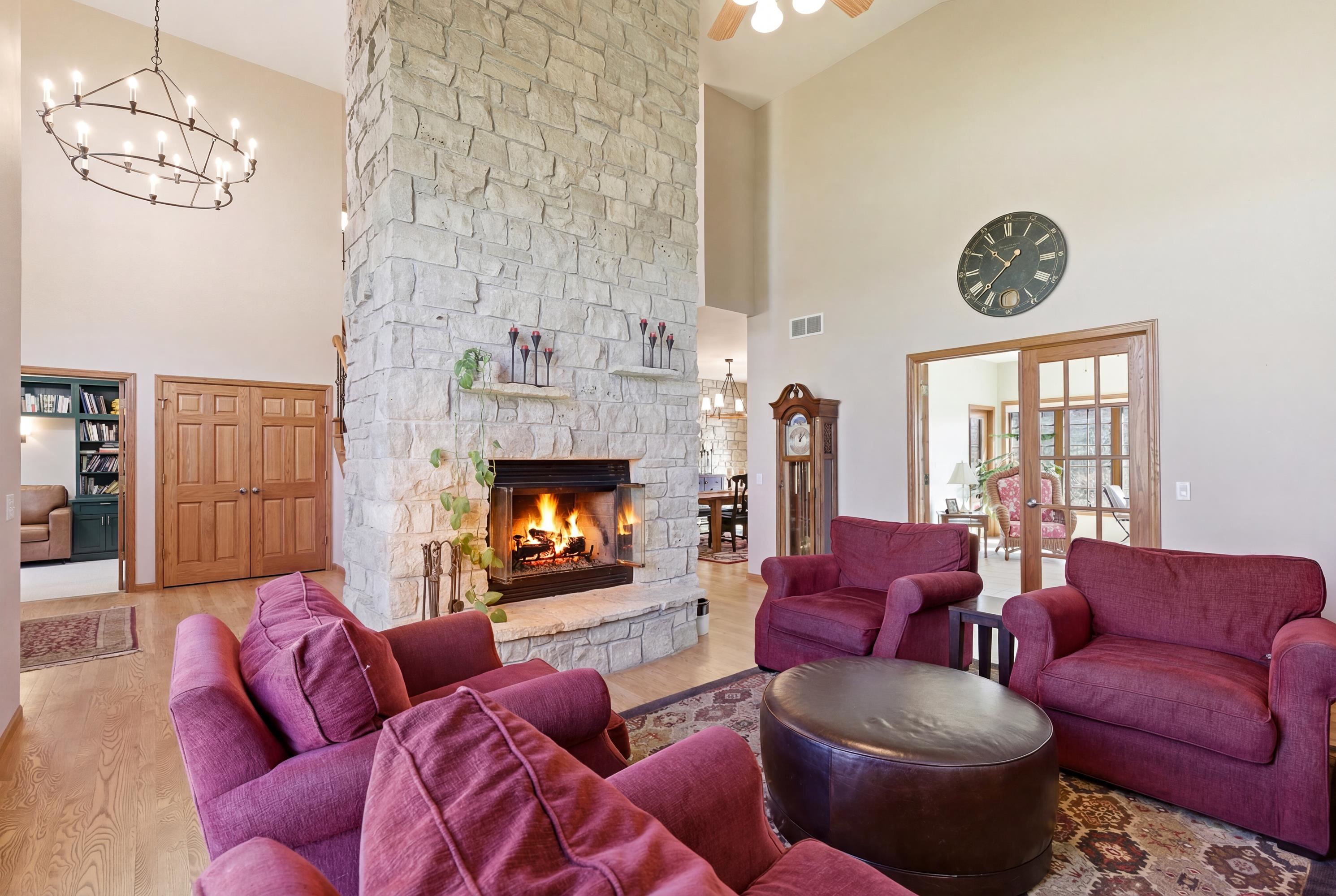 1005 Stonebriar Drive