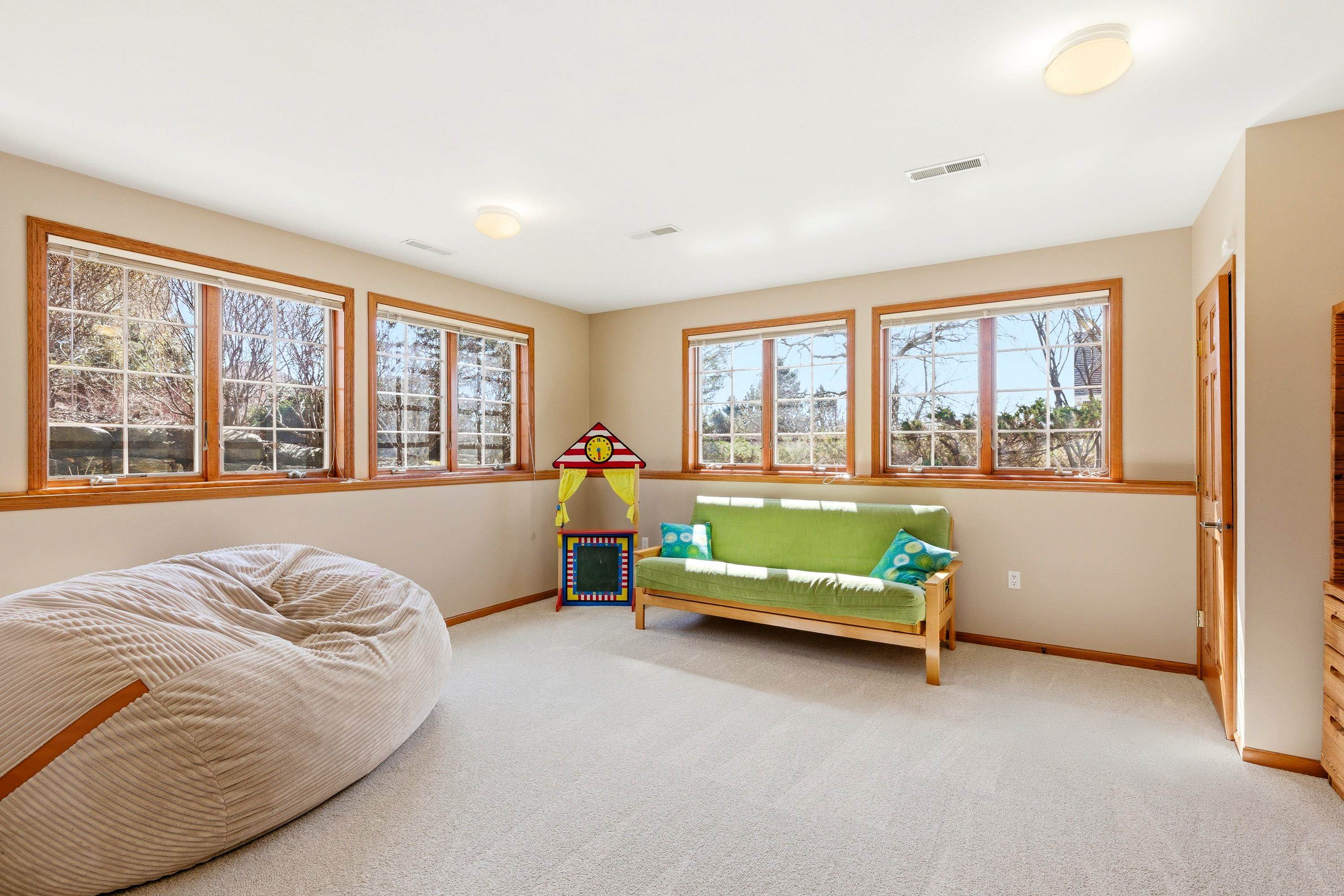 1005 Stonebriar Drive