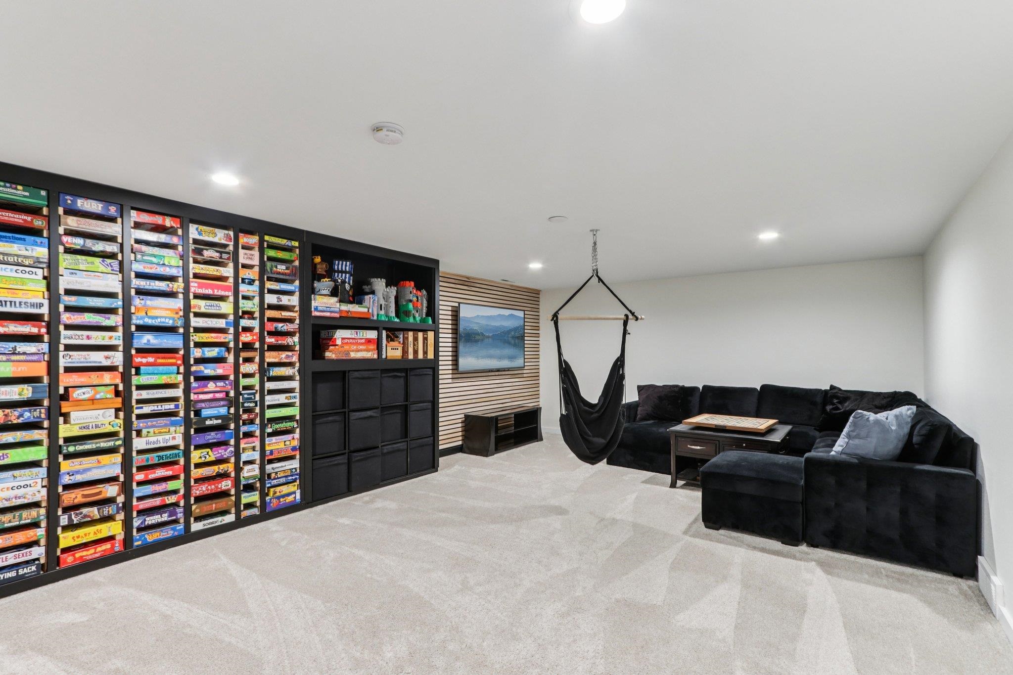 1603 Chapin Lane