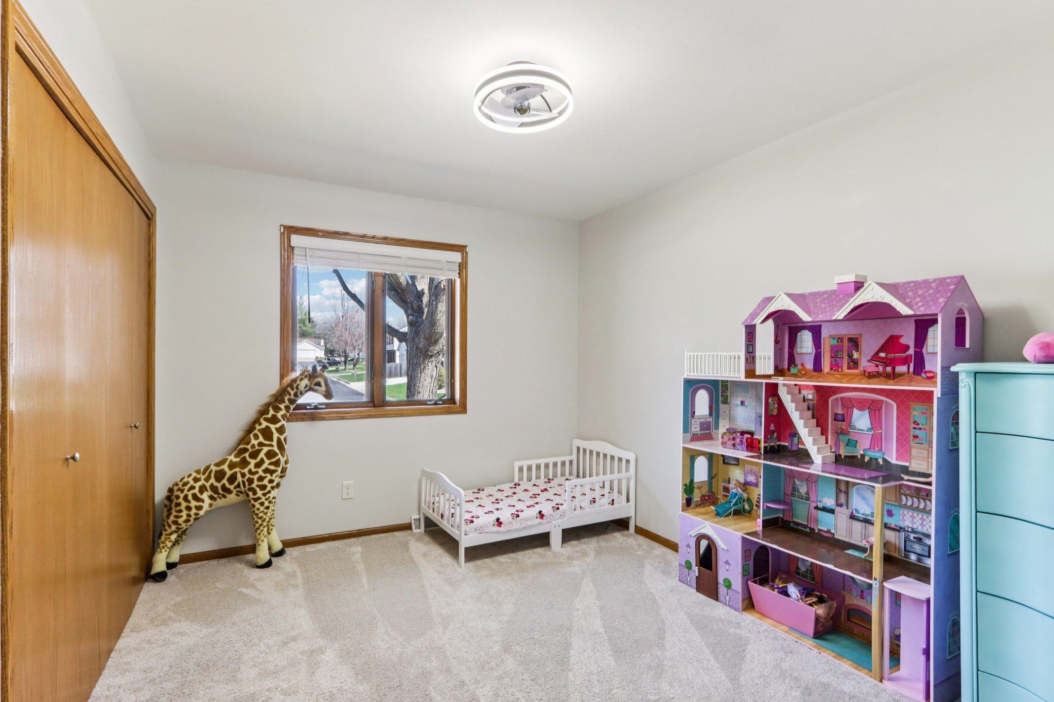1603 Chapin Lane