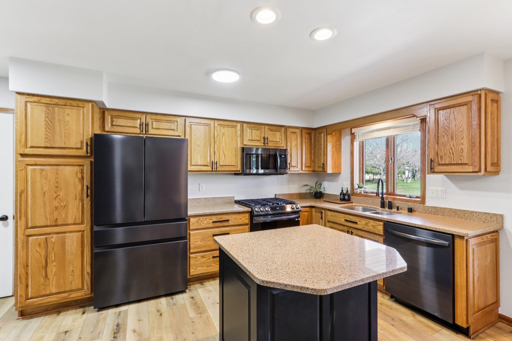 1603 Chapin Lane