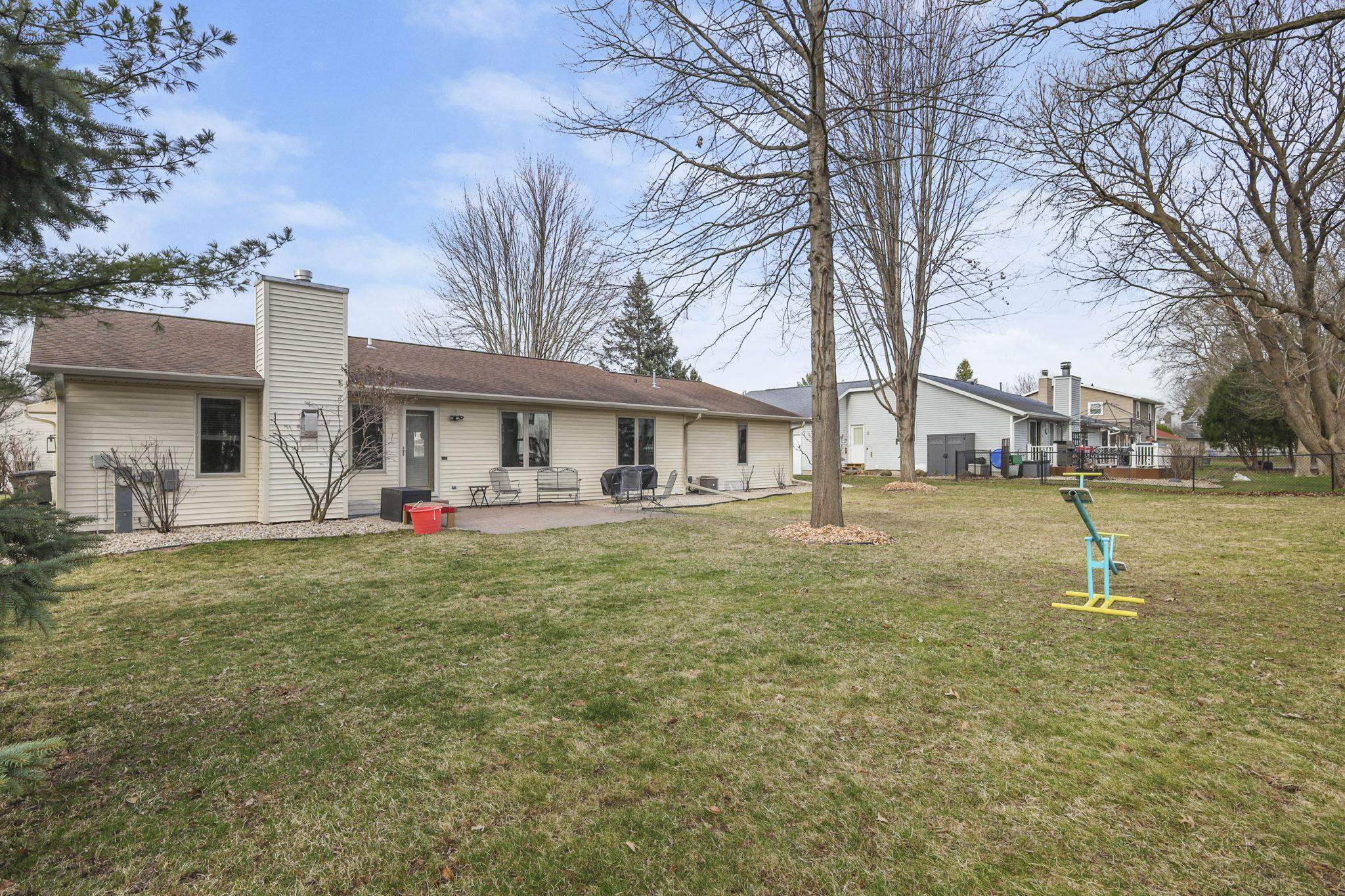 1603 Chapin Lane