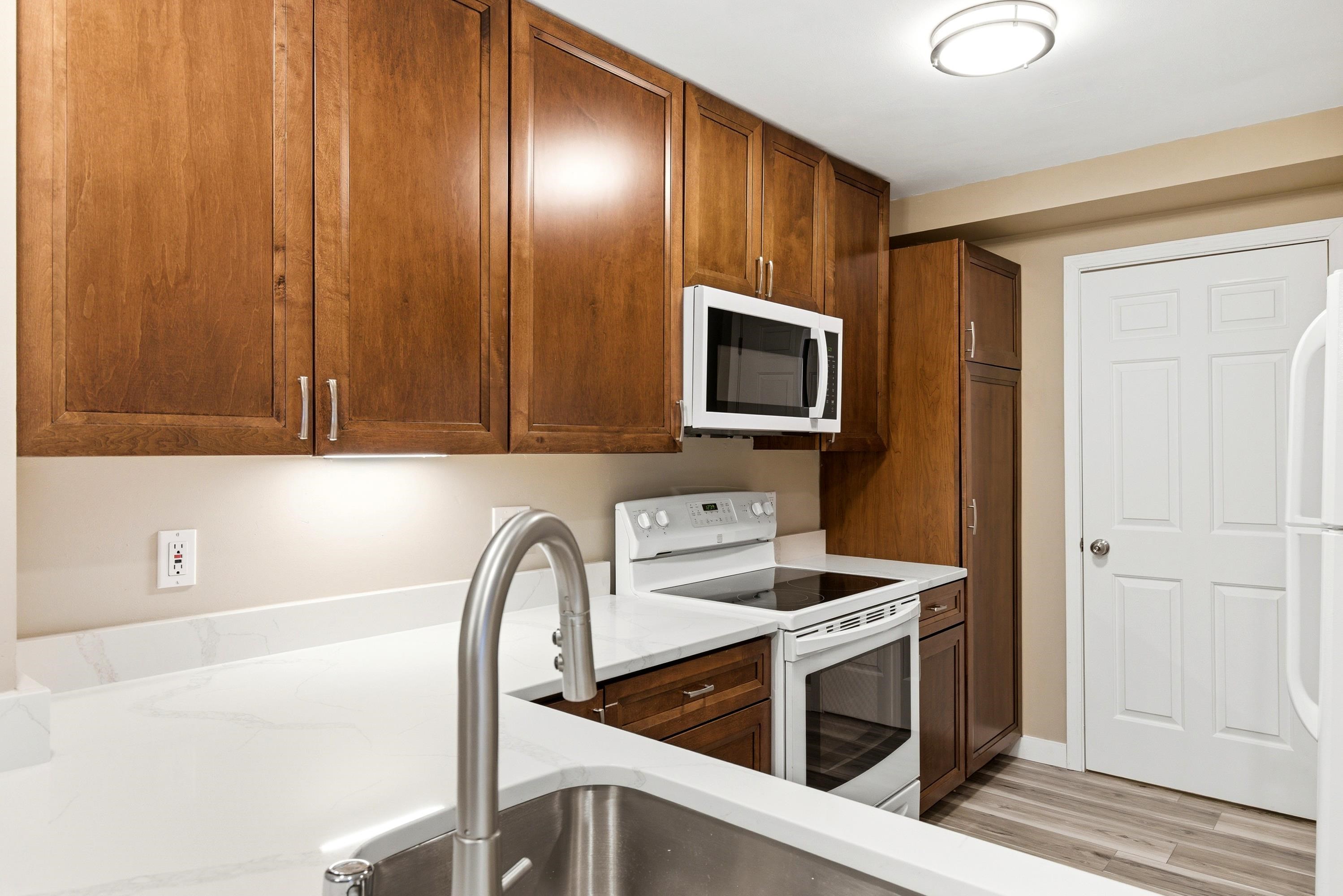 3282 Stonecreek Drive