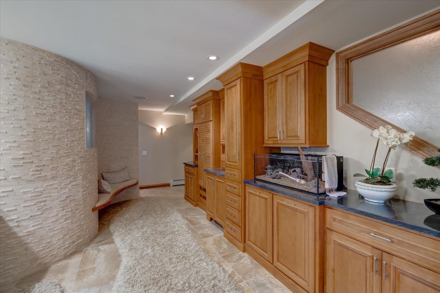 5610 Reiner Road
