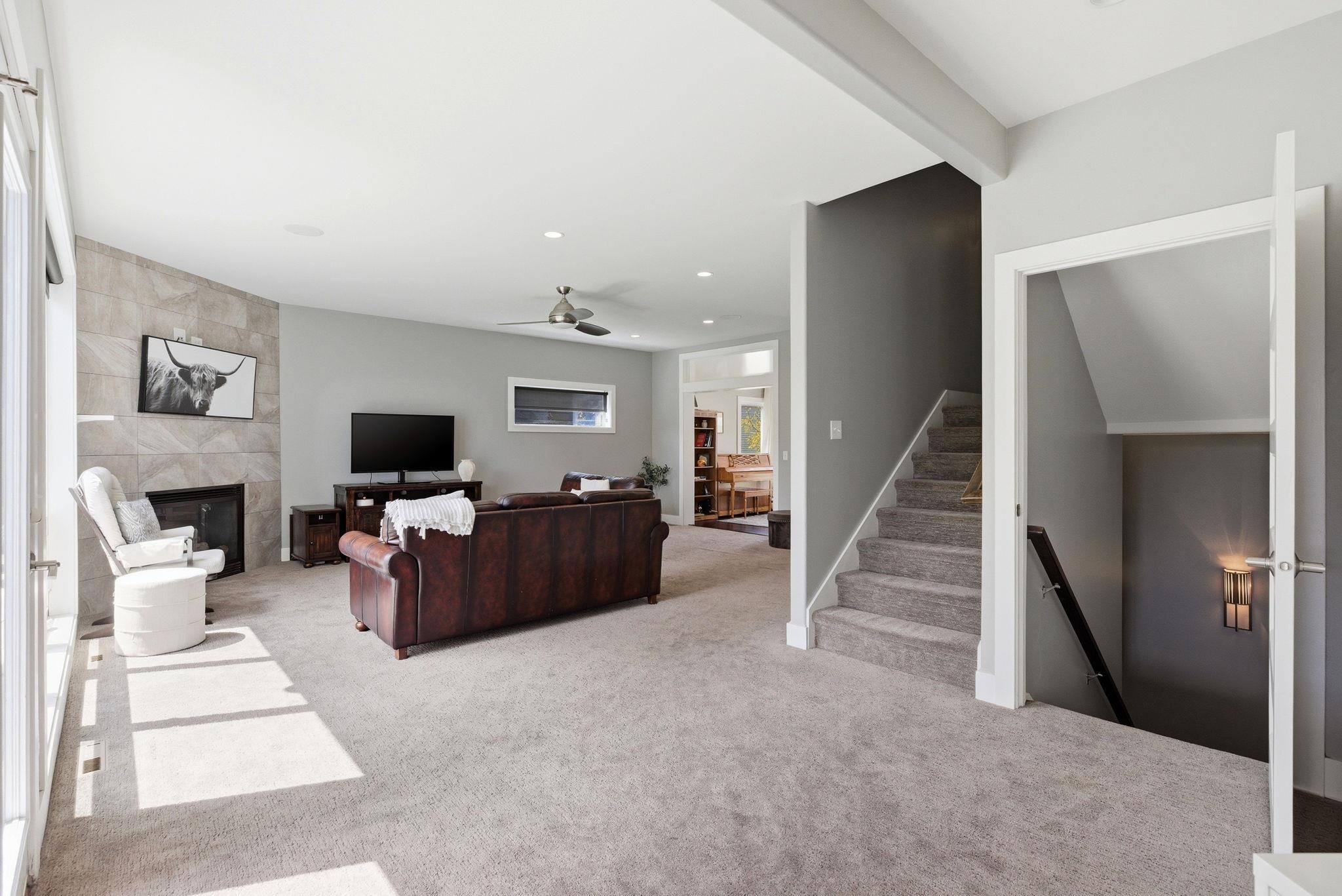 5019 Sawgrass Terrace