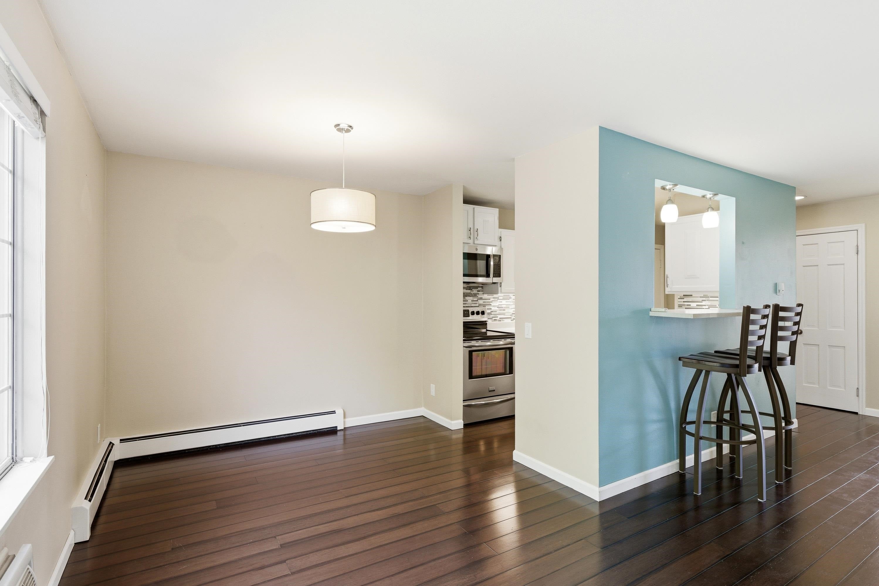 2140 Allen Boulevard 3