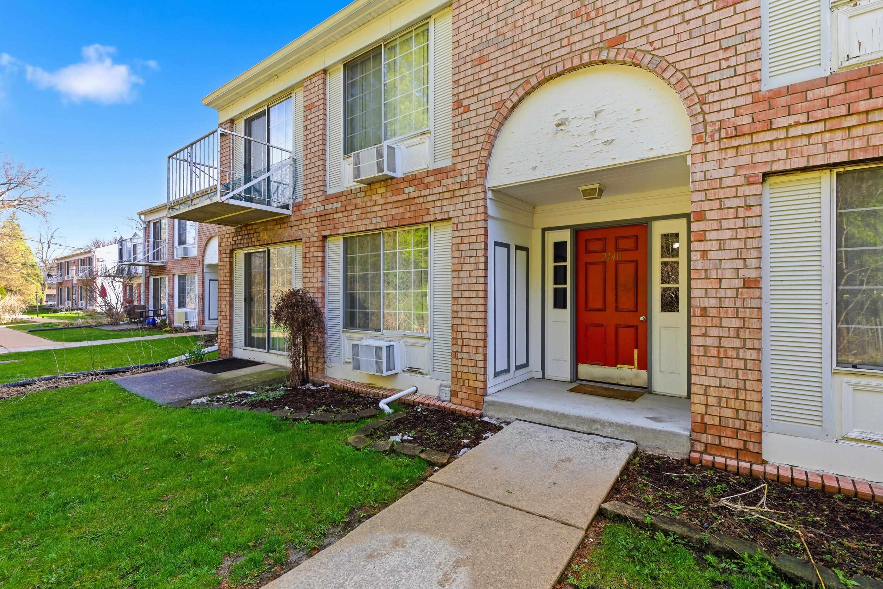2140 Allen Boulevard 3