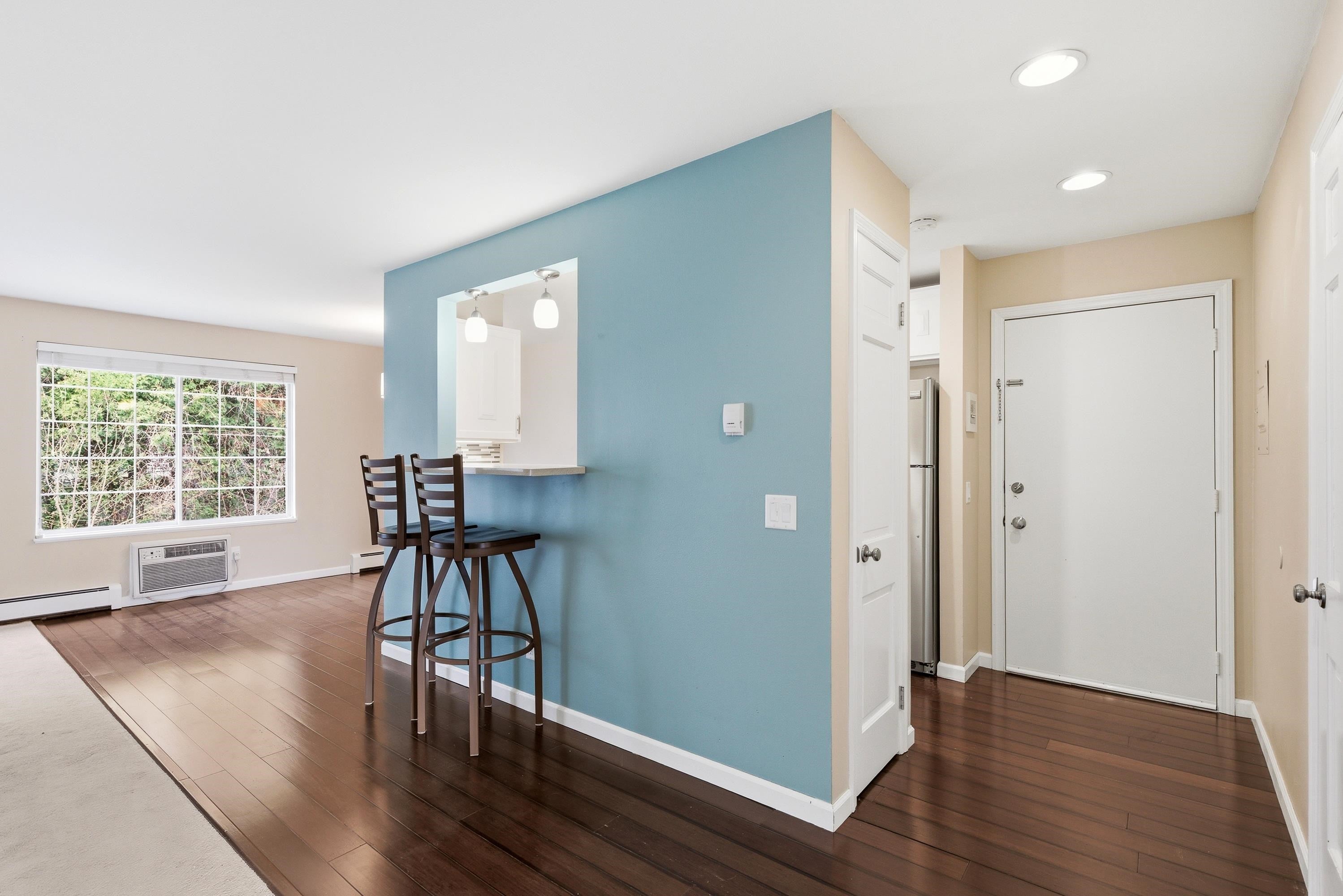 2140 Allen Boulevard 3