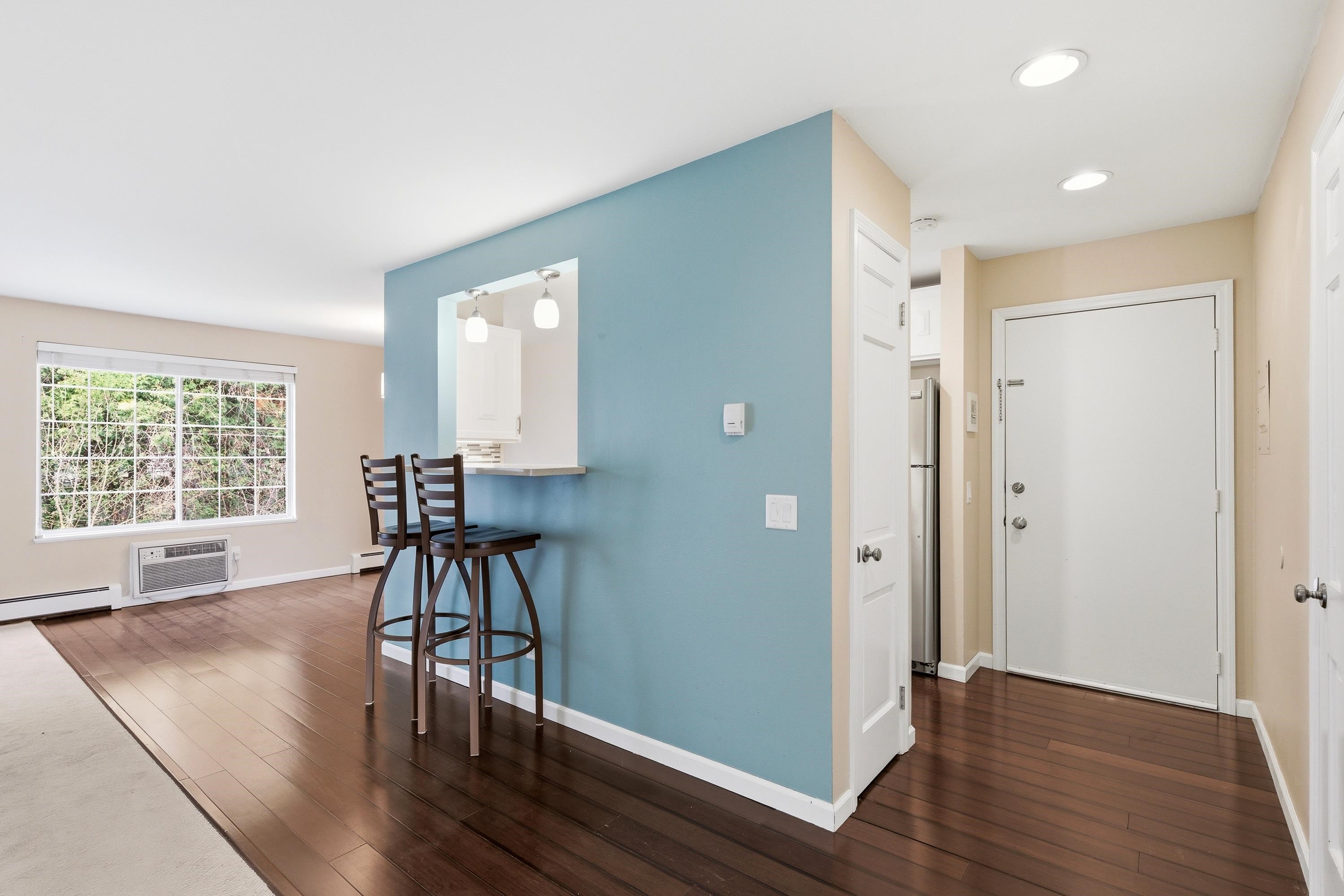 2140 Allen Boulevard 3
