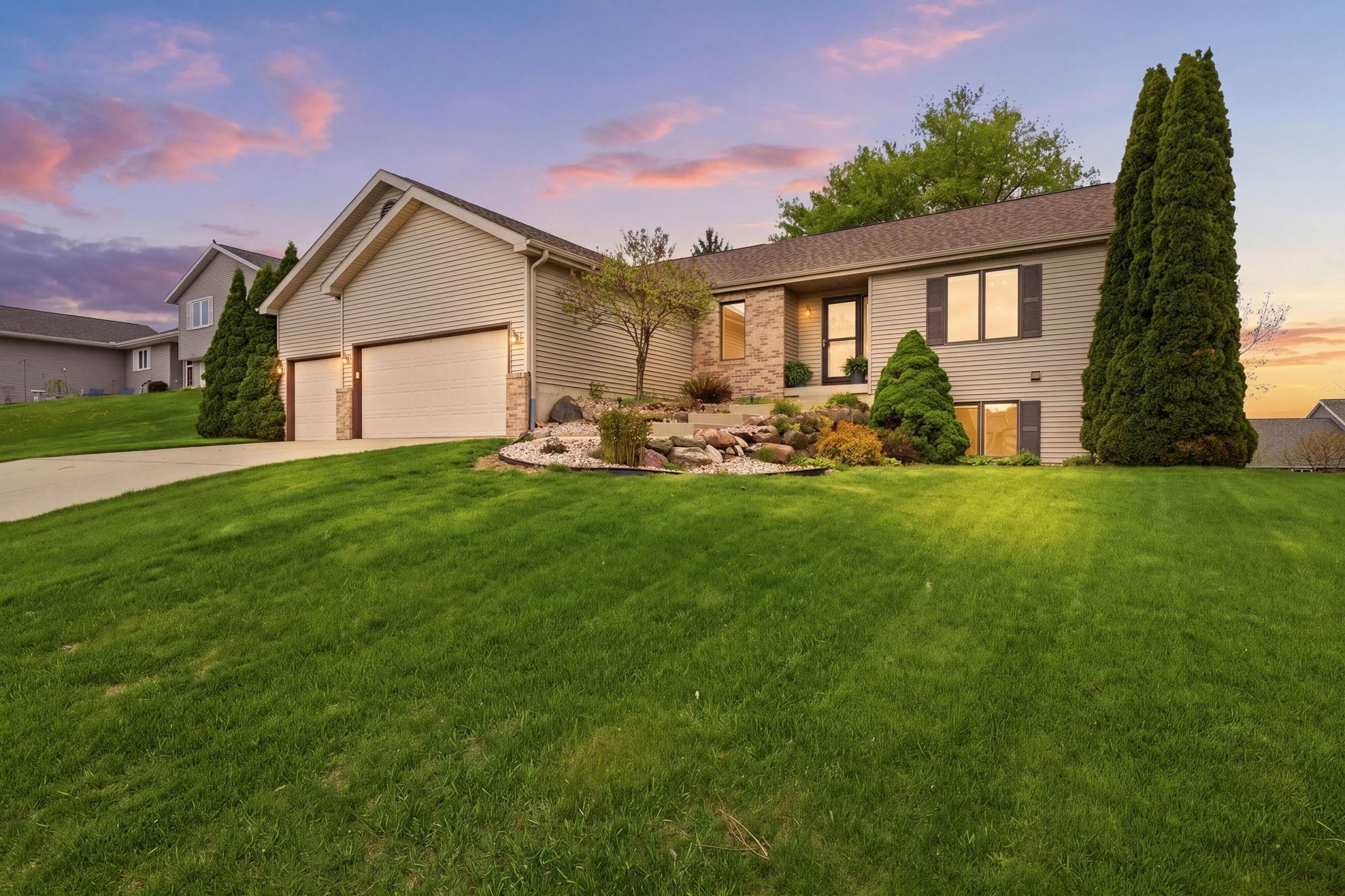 451 Oakwood Drive
