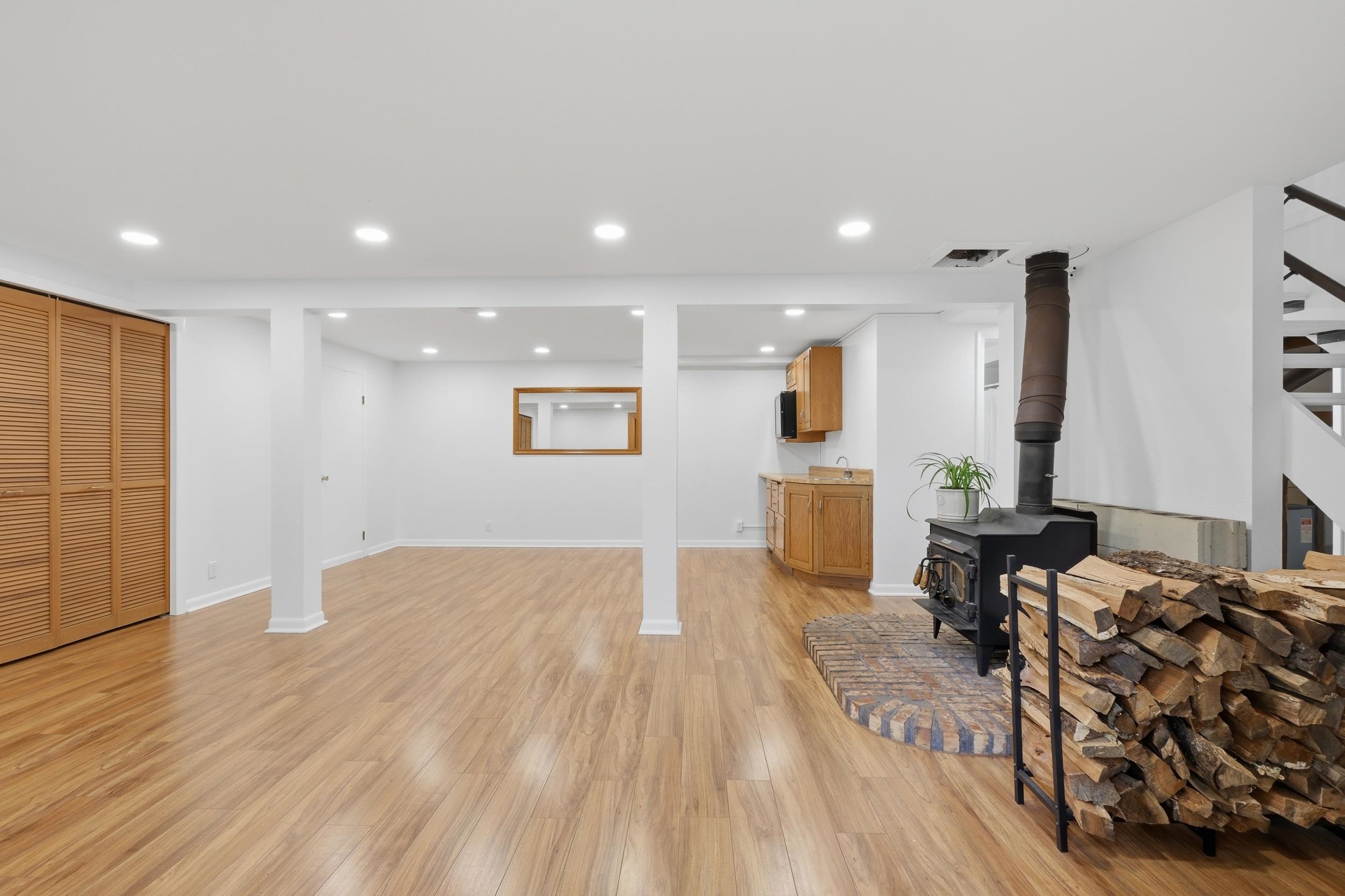 1803 Dunnwood Way