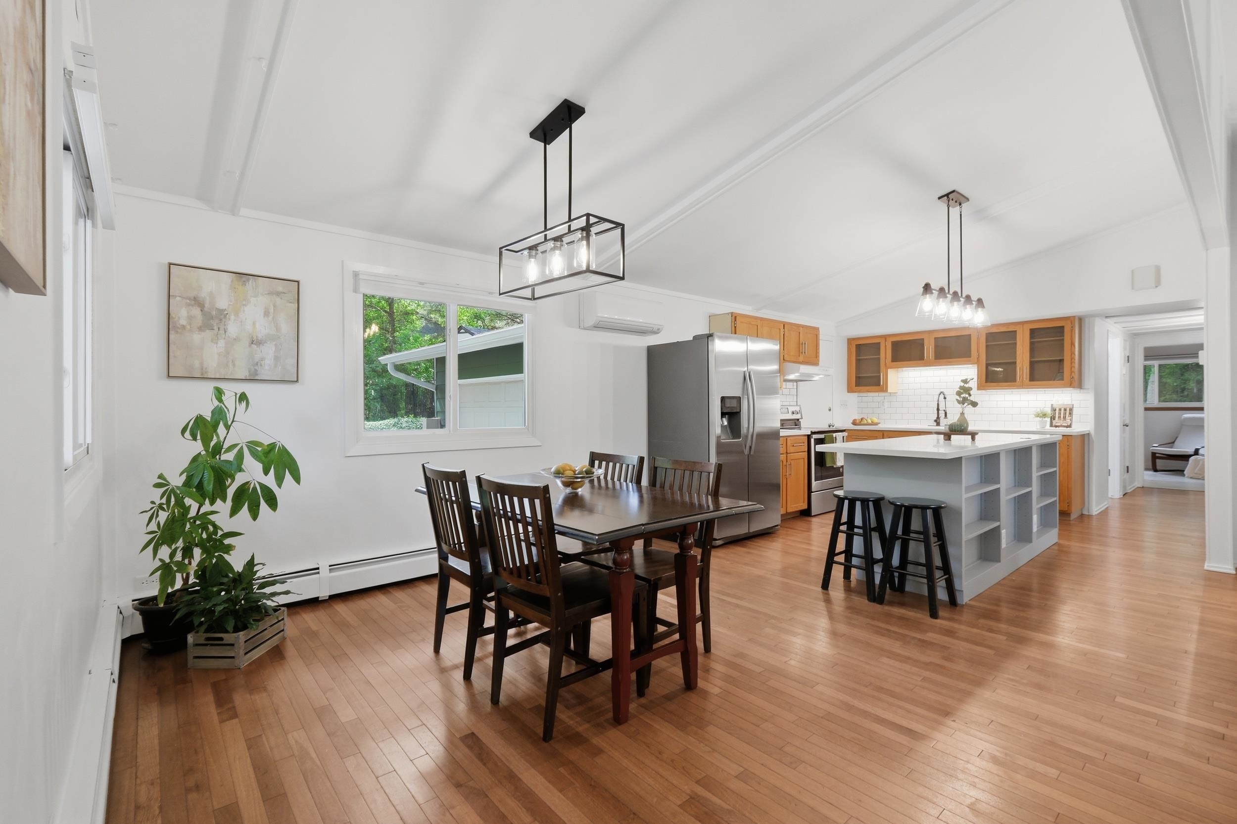 1803 Dunnwood Way