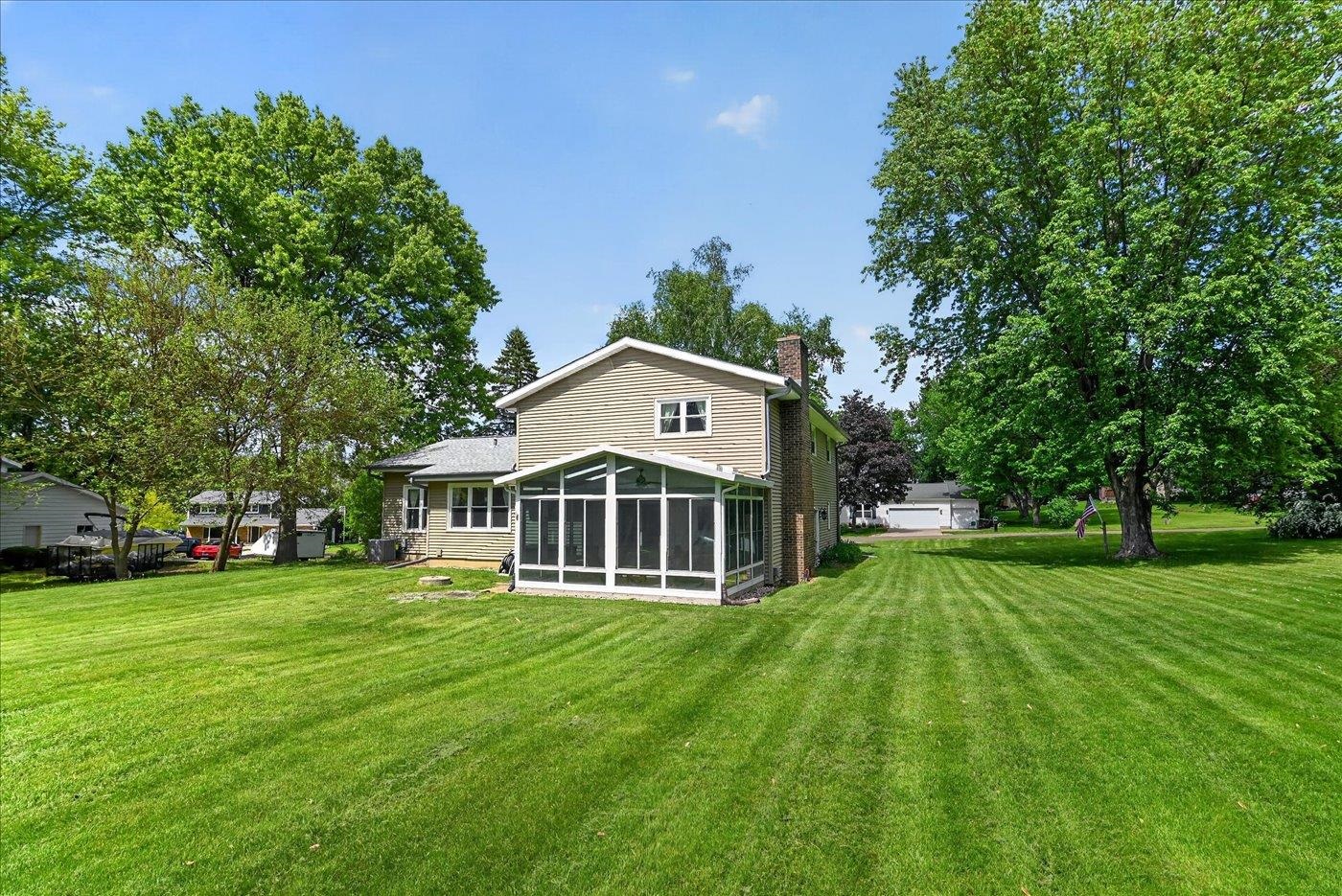 3795 Sunhill Drive