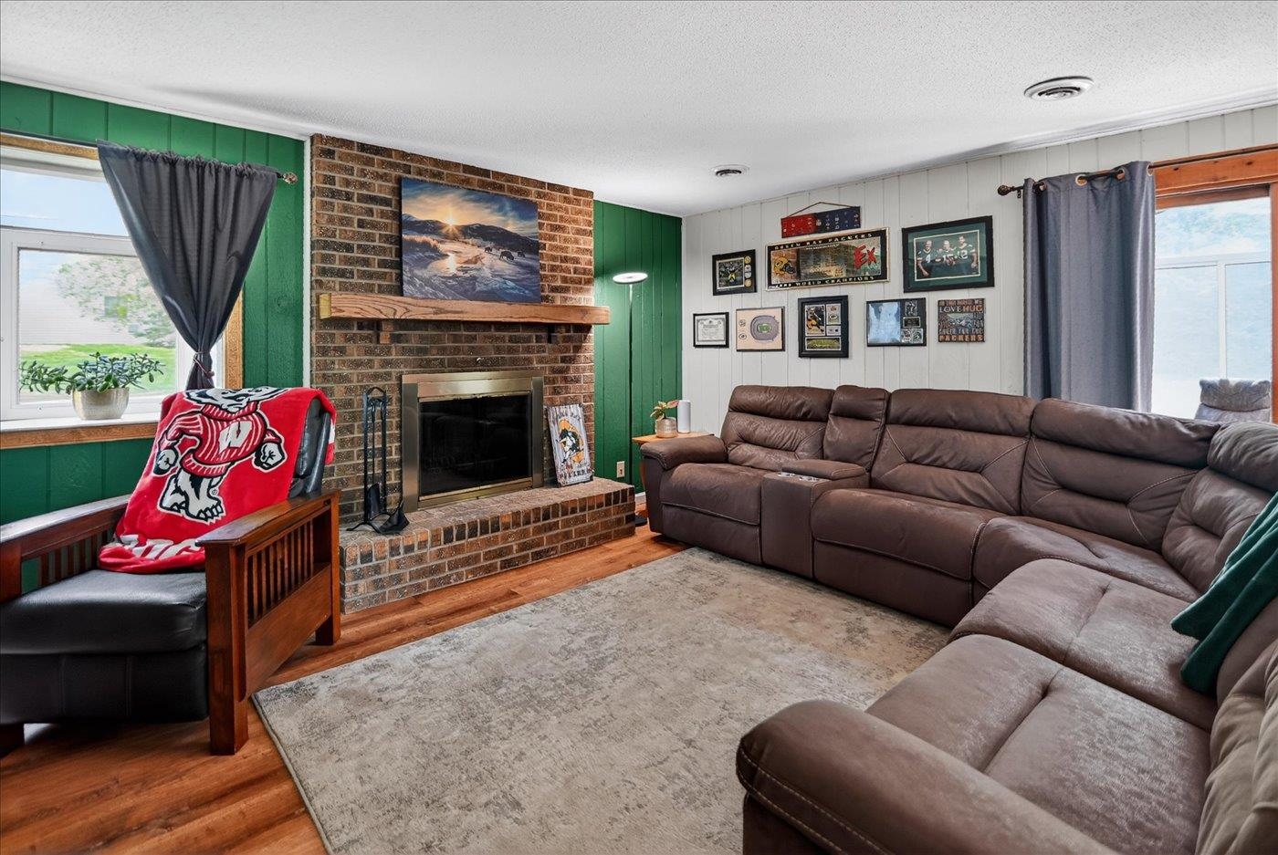 3795 Sunhill Drive