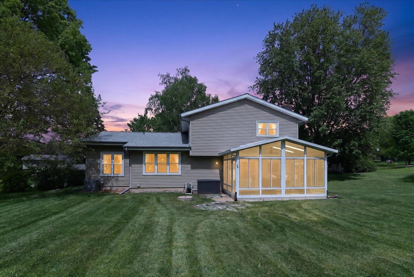 3795 Sunhill Drive