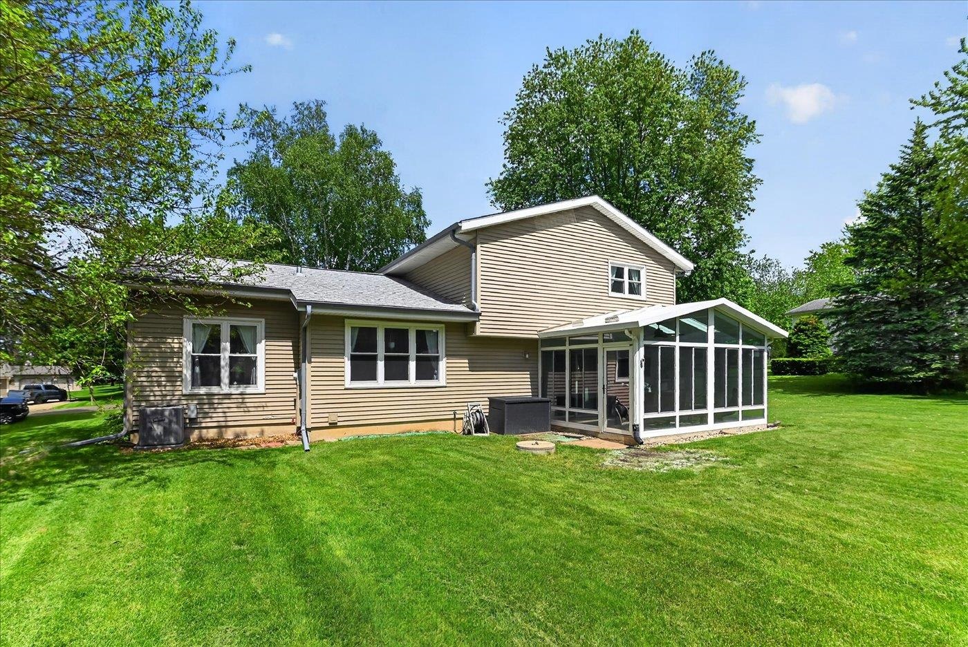 3795 Sunhill Drive