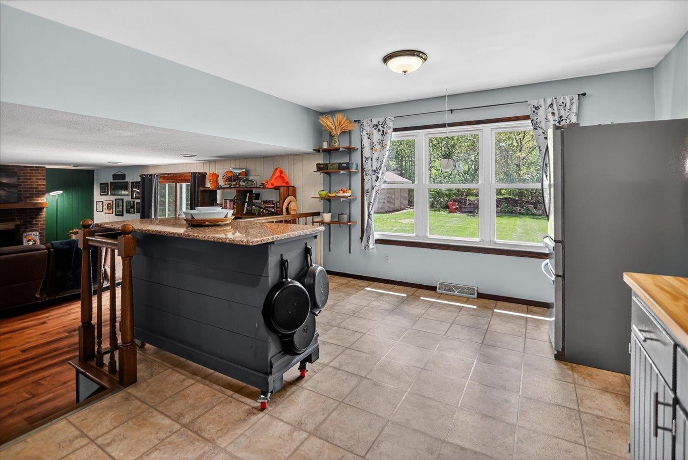 3795 Sunhill Drive