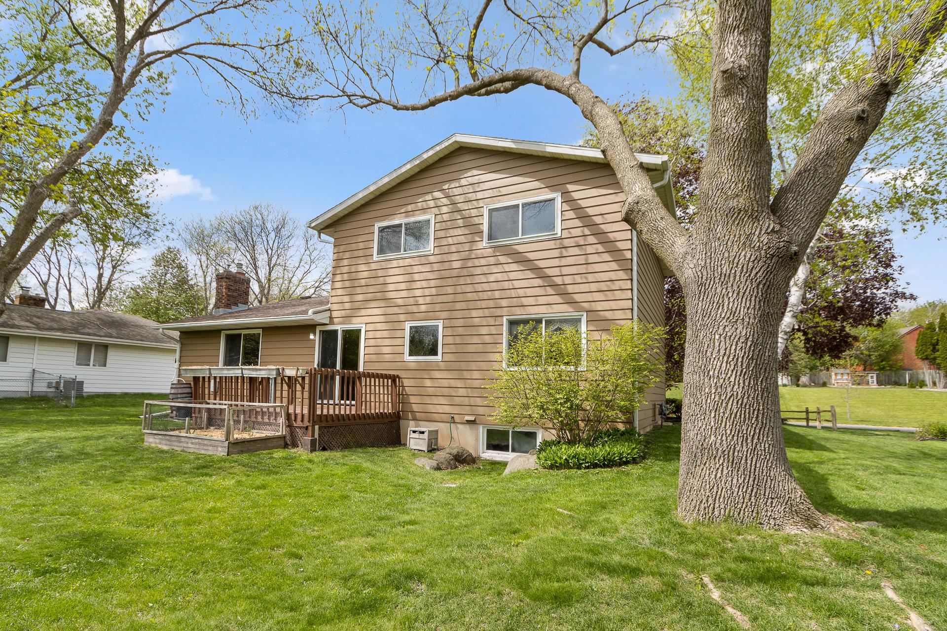 7109 Friendship Lane