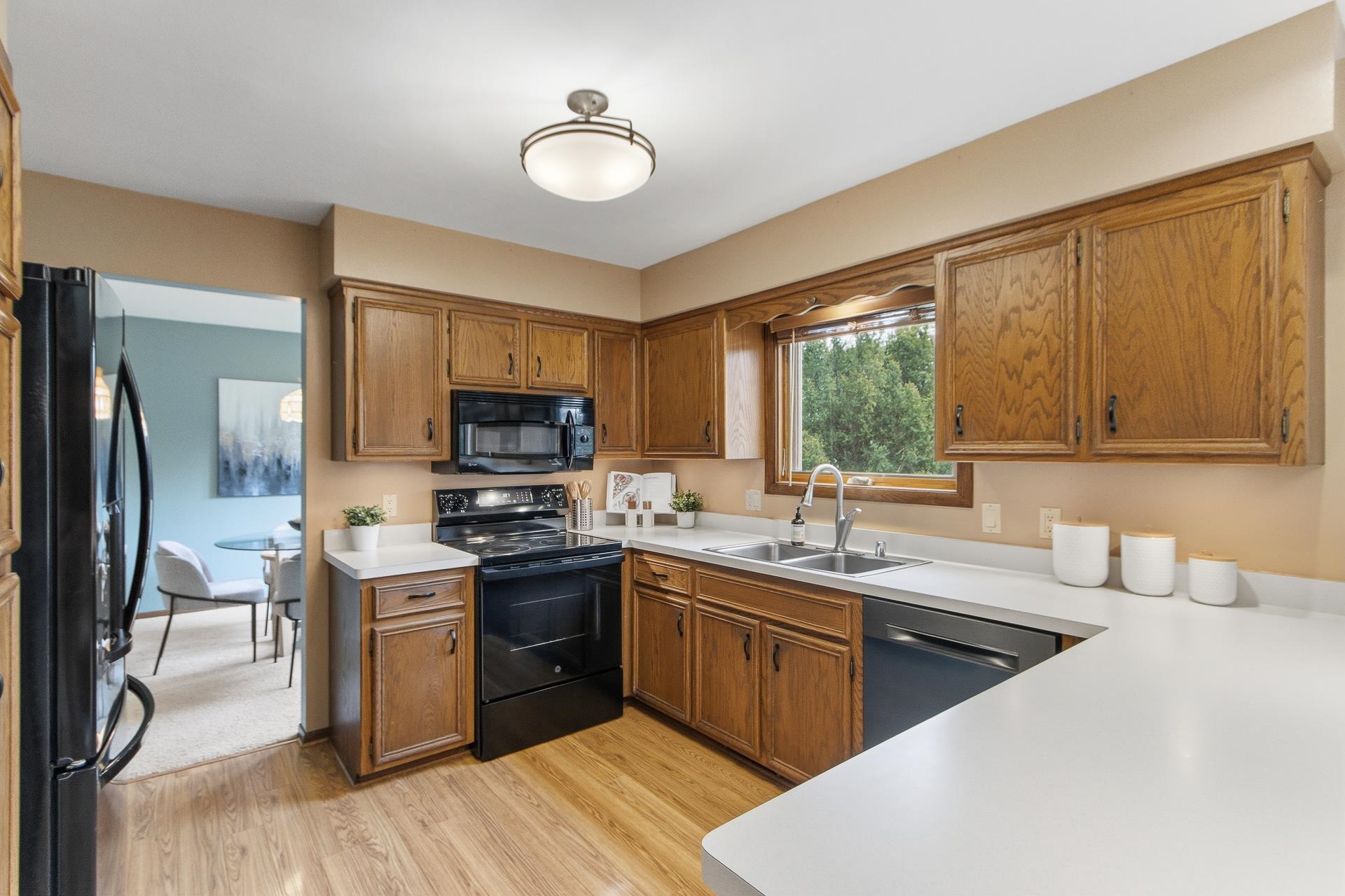 7109 Friendship Lane