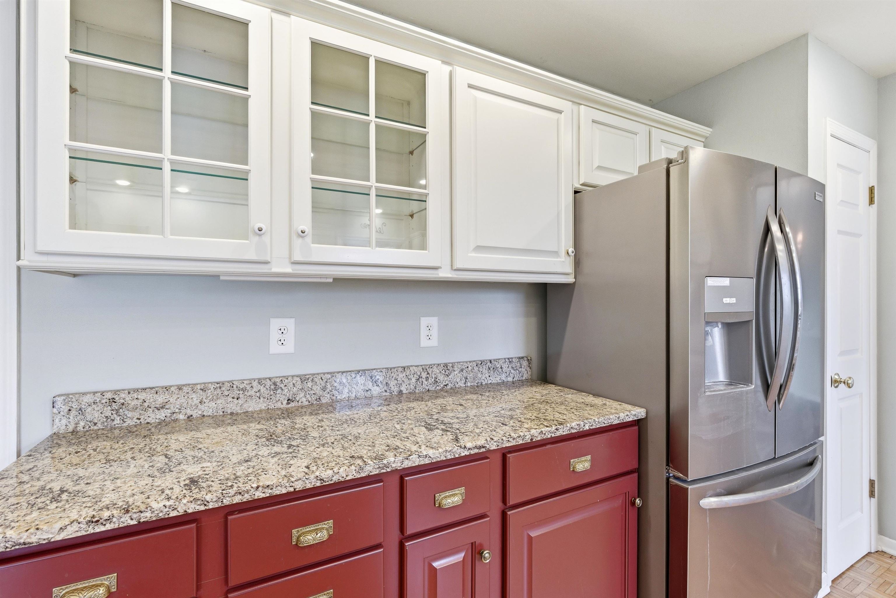 1542 Comanche Glen