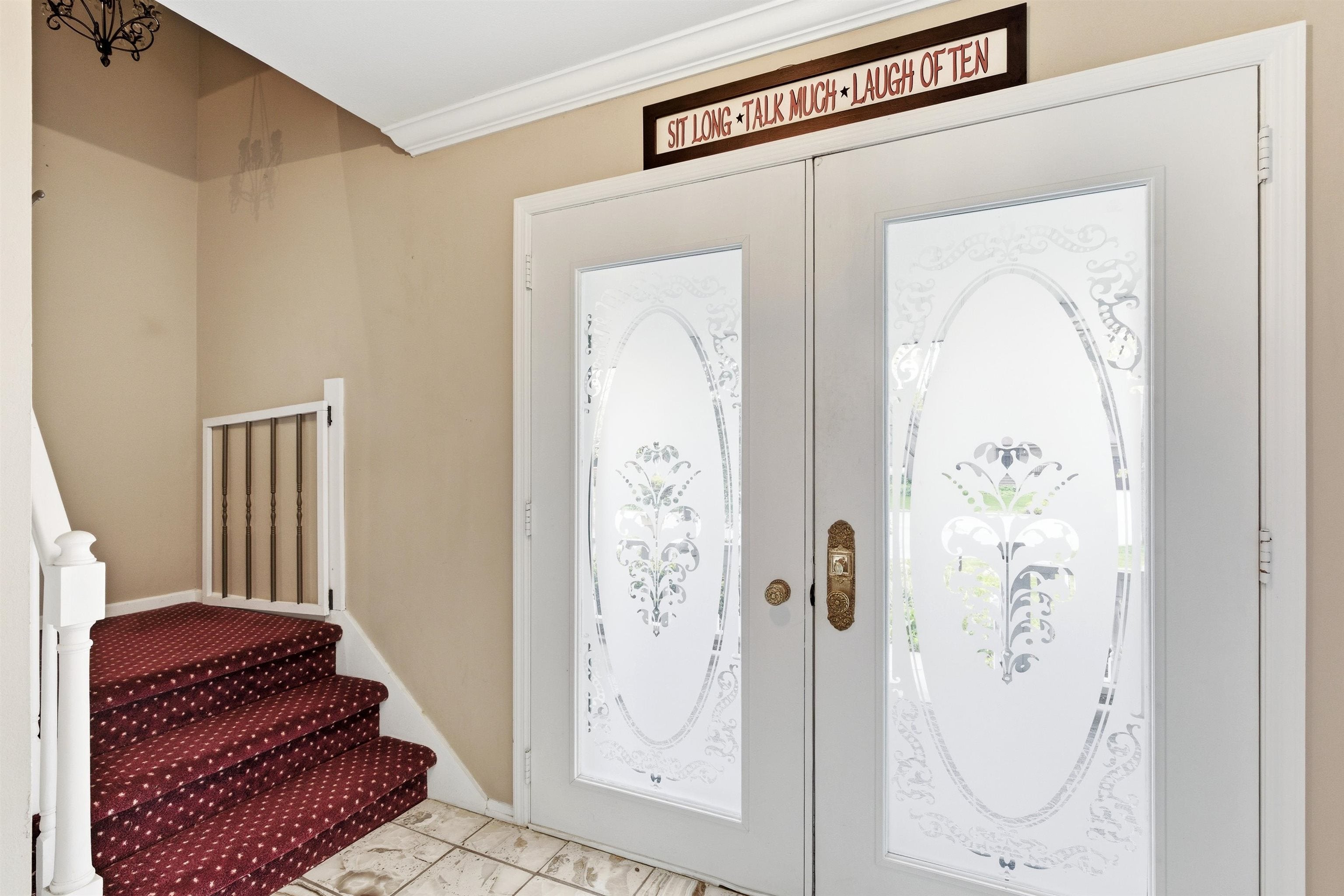 1542 Comanche Glen