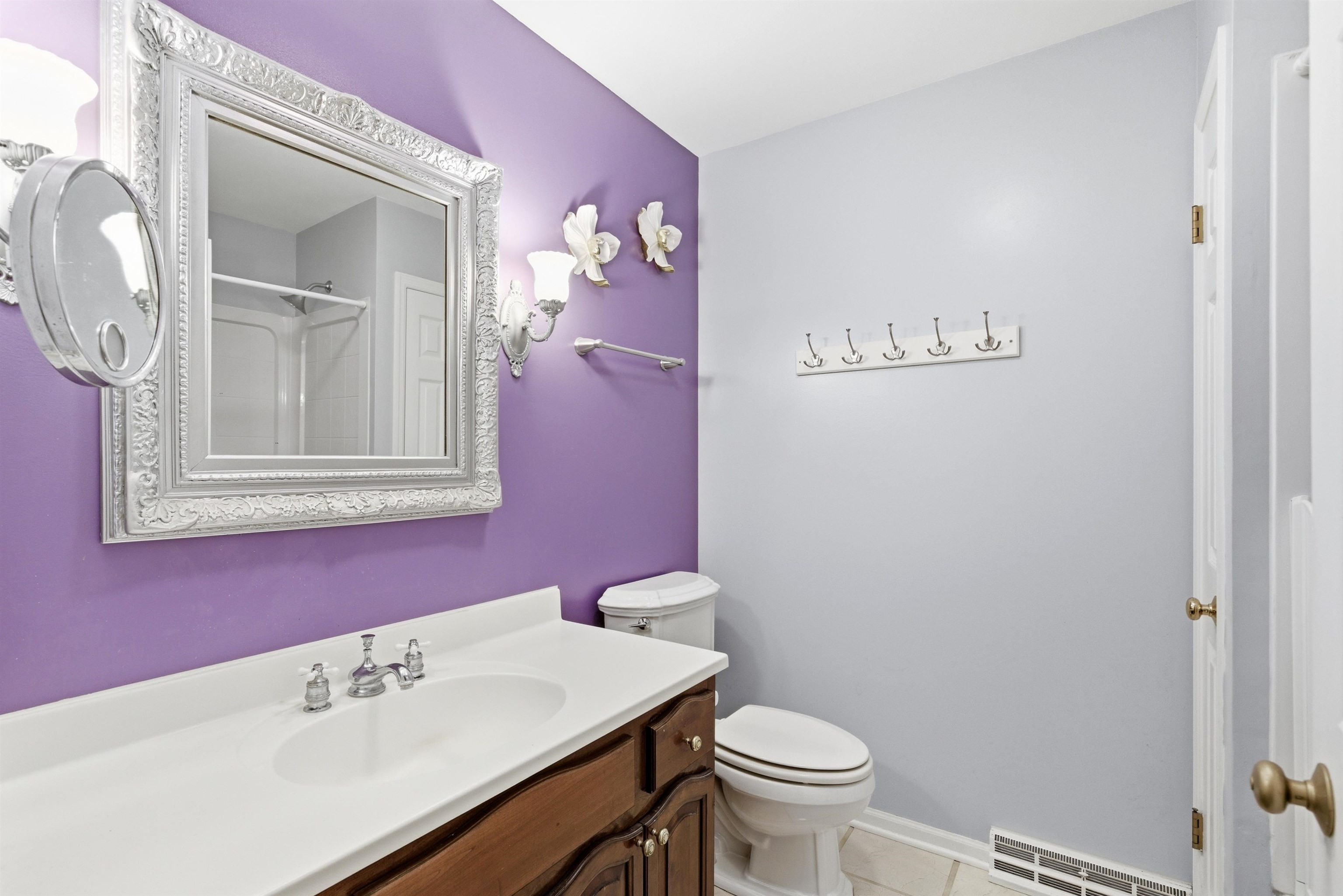1542 Comanche Glen