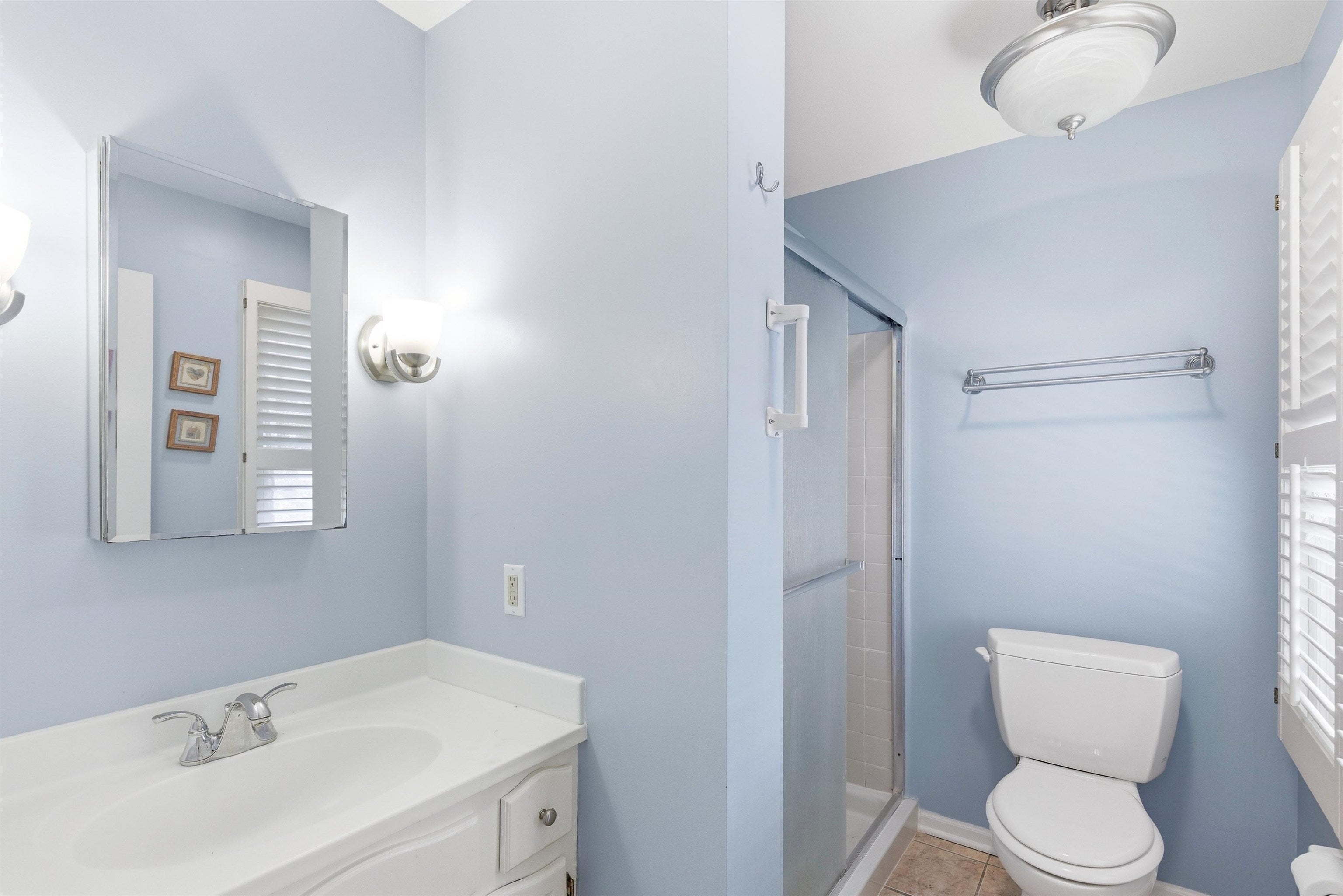 1542 Comanche Glen