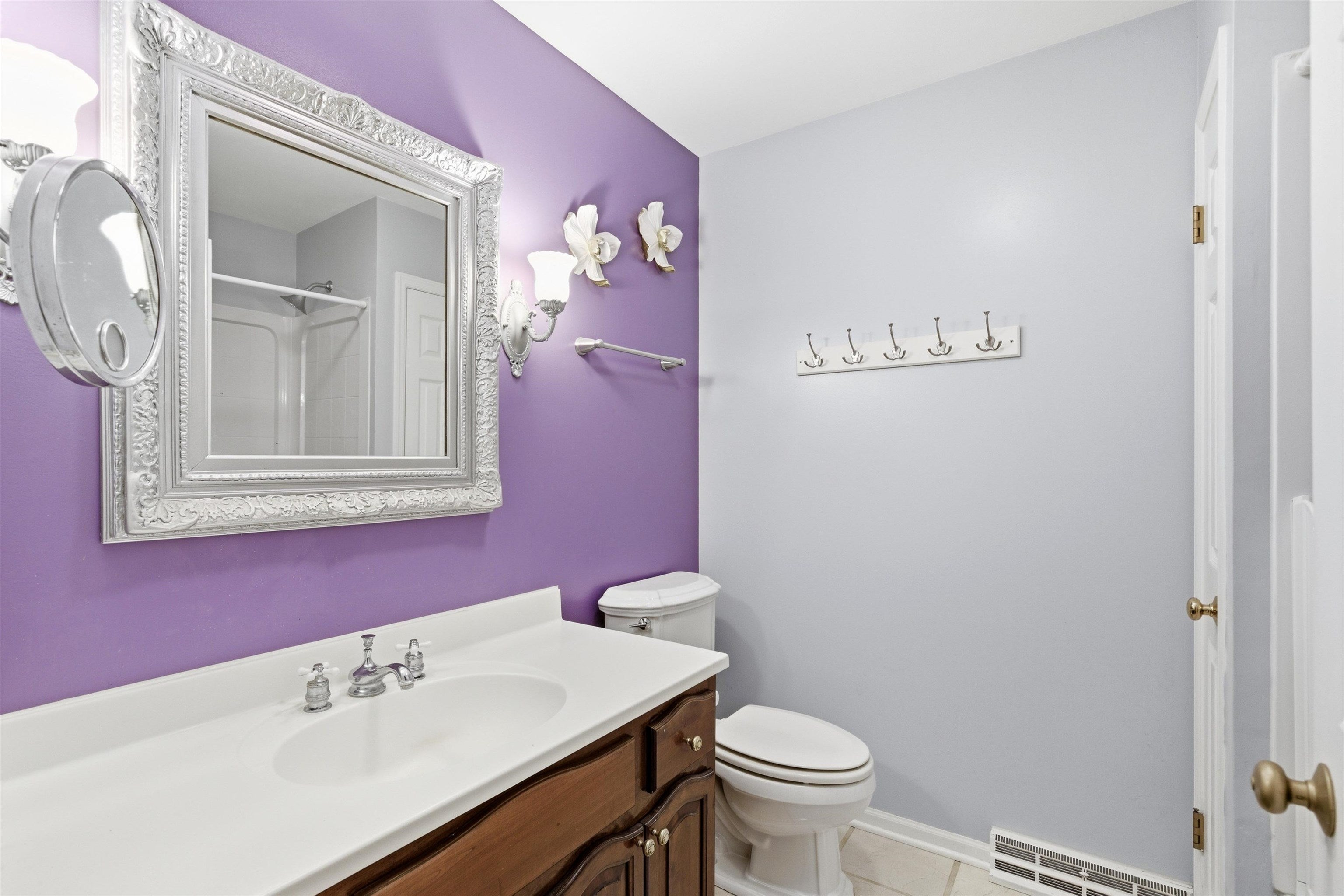 1542 Comanche Glen