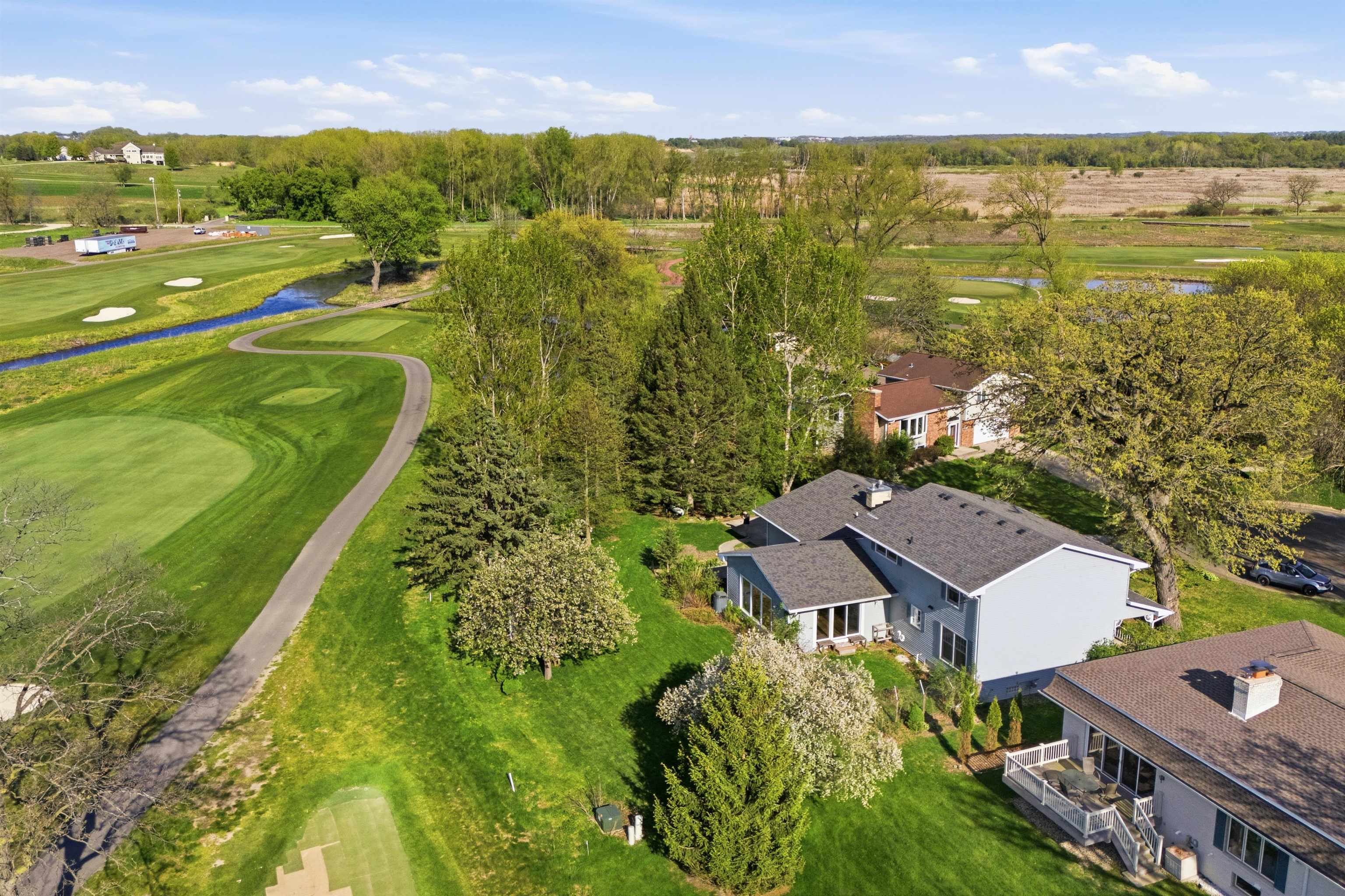 1542 Comanche Glen
