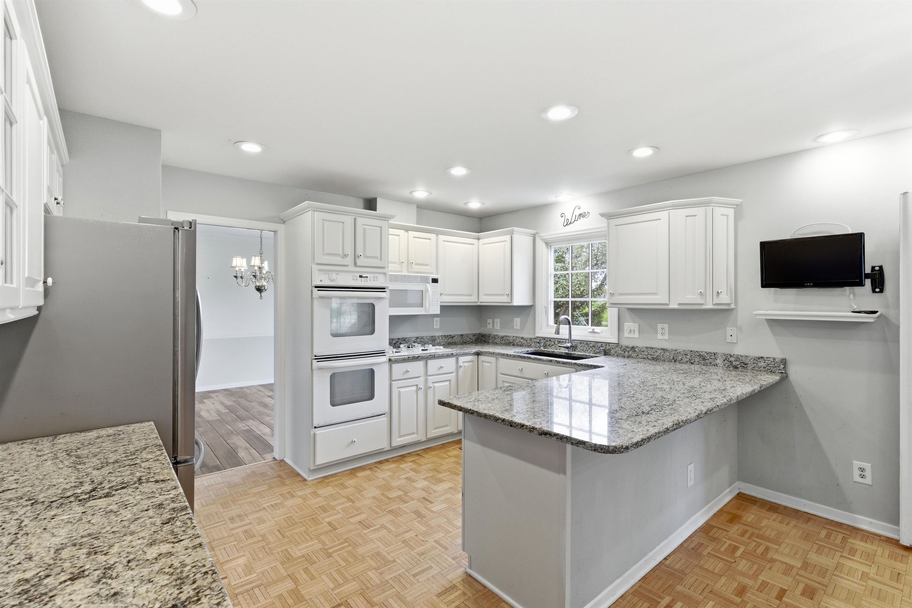 1542 Comanche Glen