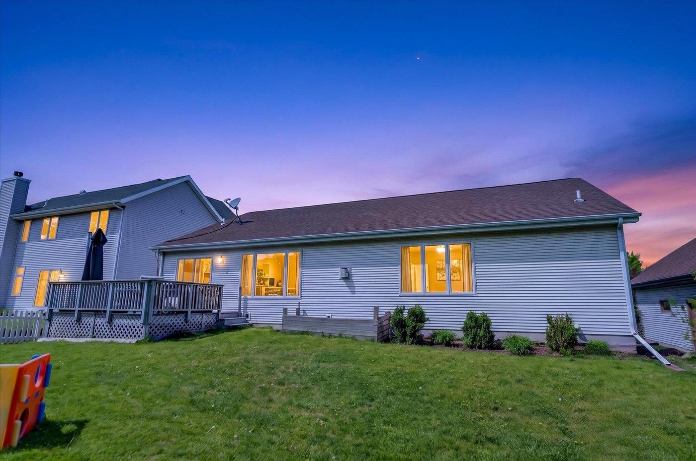 9423 White Fox Lane